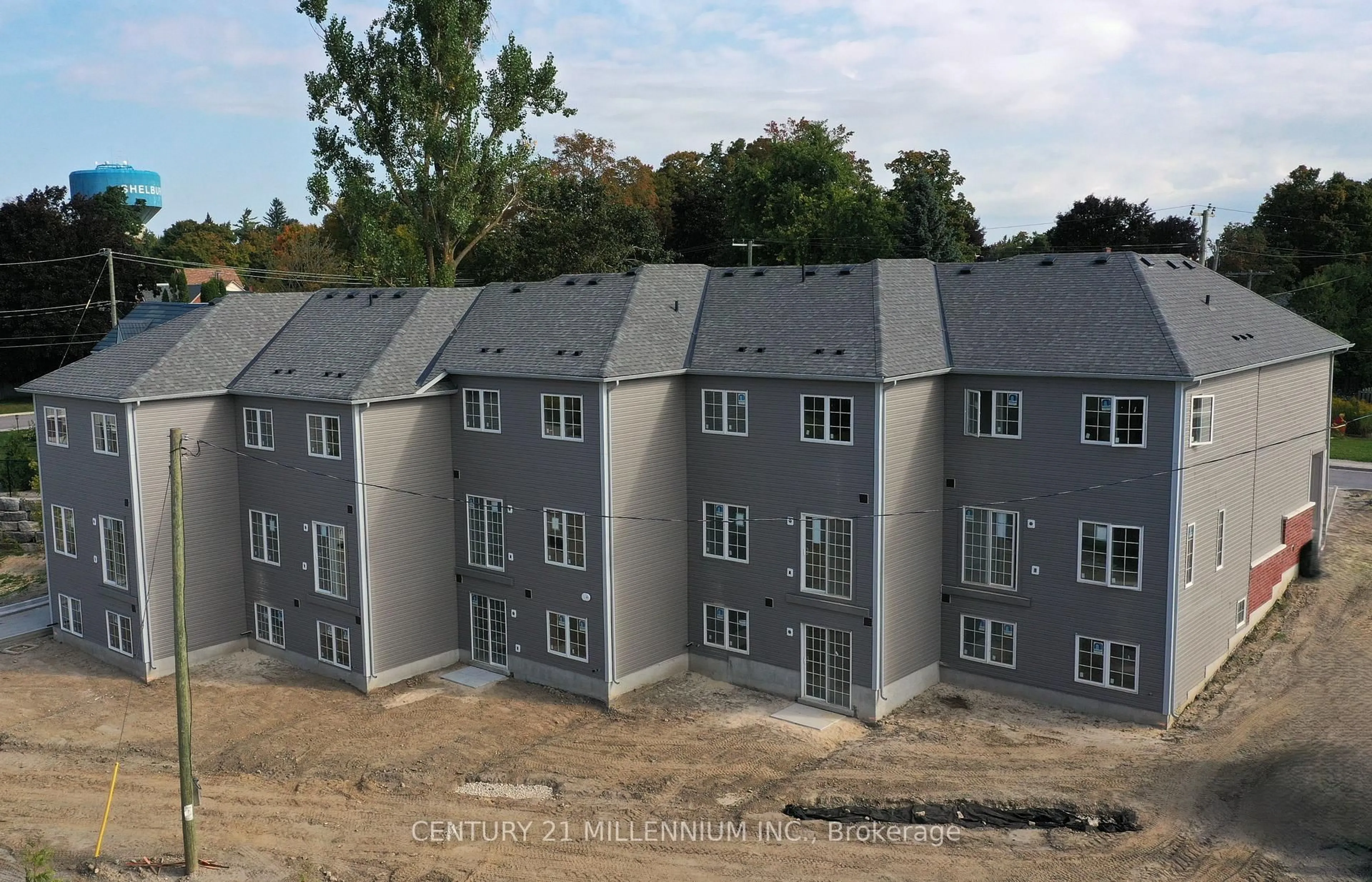 A pic from outside/outdoor area/front of a property/back of a property/a pic from drone, building for 104 Walden Dr, Shelburne Ontario L9V 3Y1