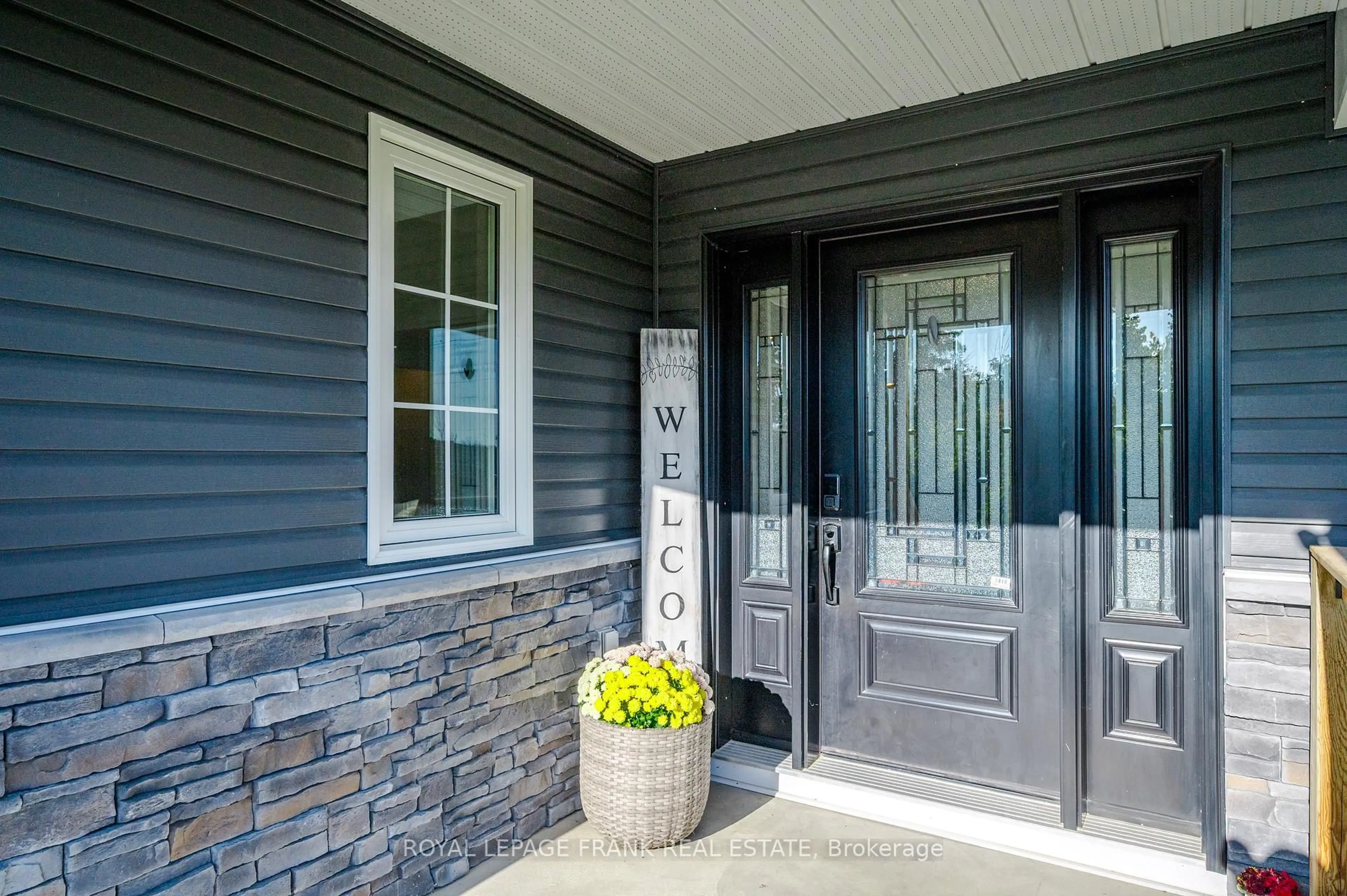 Indoor entryway for 1229 Asphodel 7th Line, Asphodel-Norwood Ontario K0L 1Y0