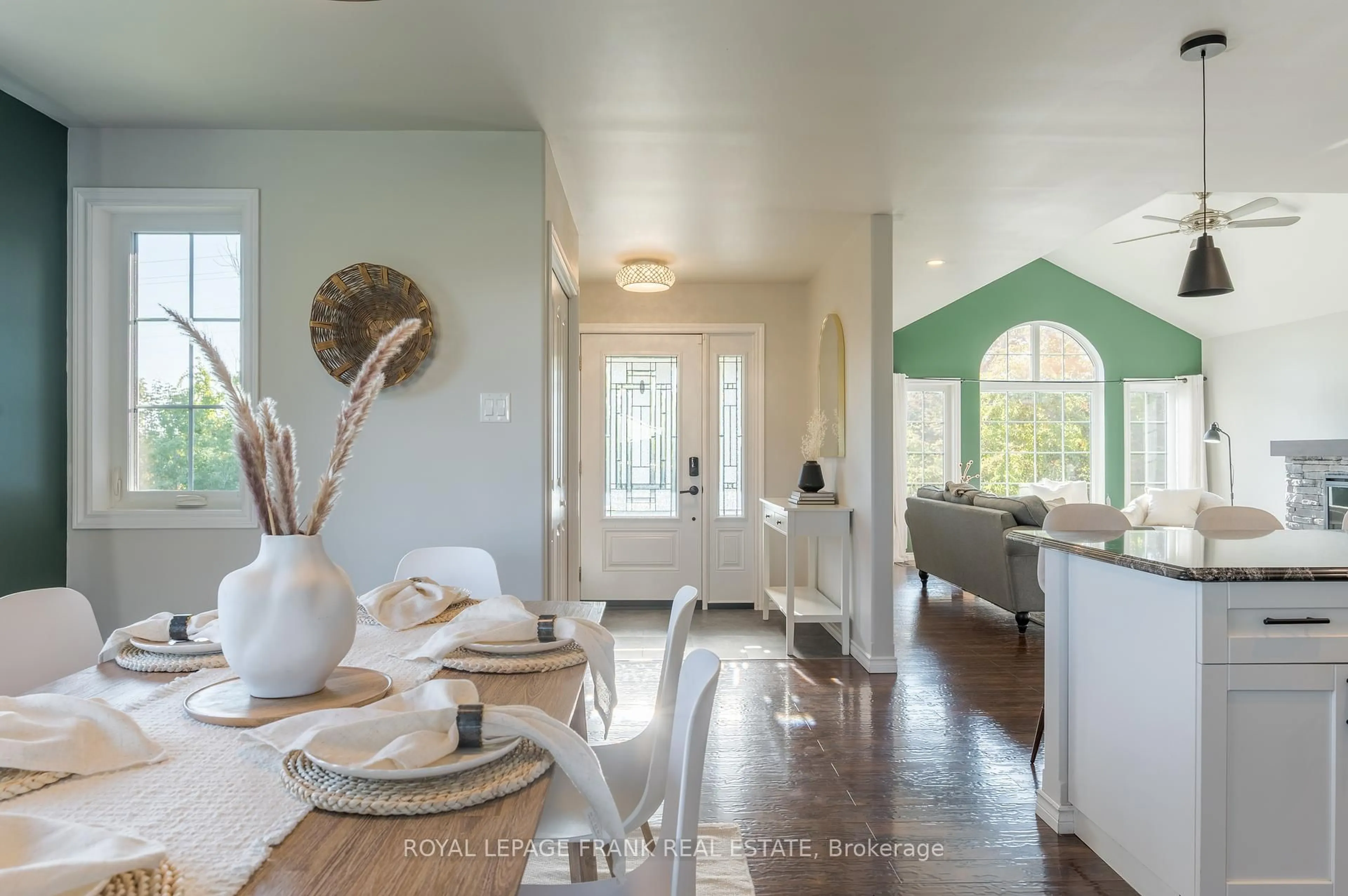 Indoor entryway for 1229 Asphodel 7th Line, Asphodel-Norwood Ontario K0L 1Y0