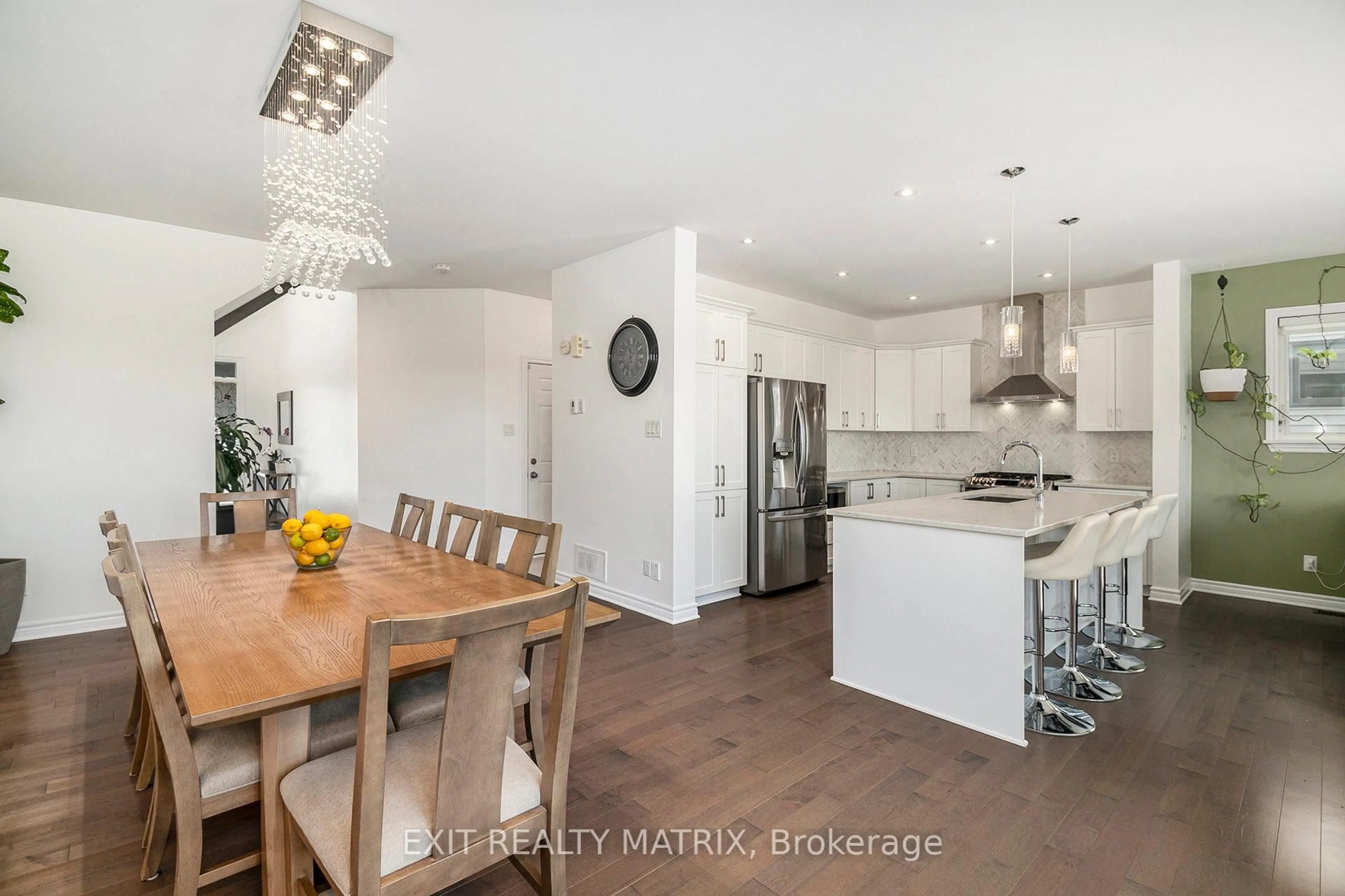 Open concept kitchen, unknown for 132 LYNN VALLEY Terr, Orleans Ontario K1W 0L5