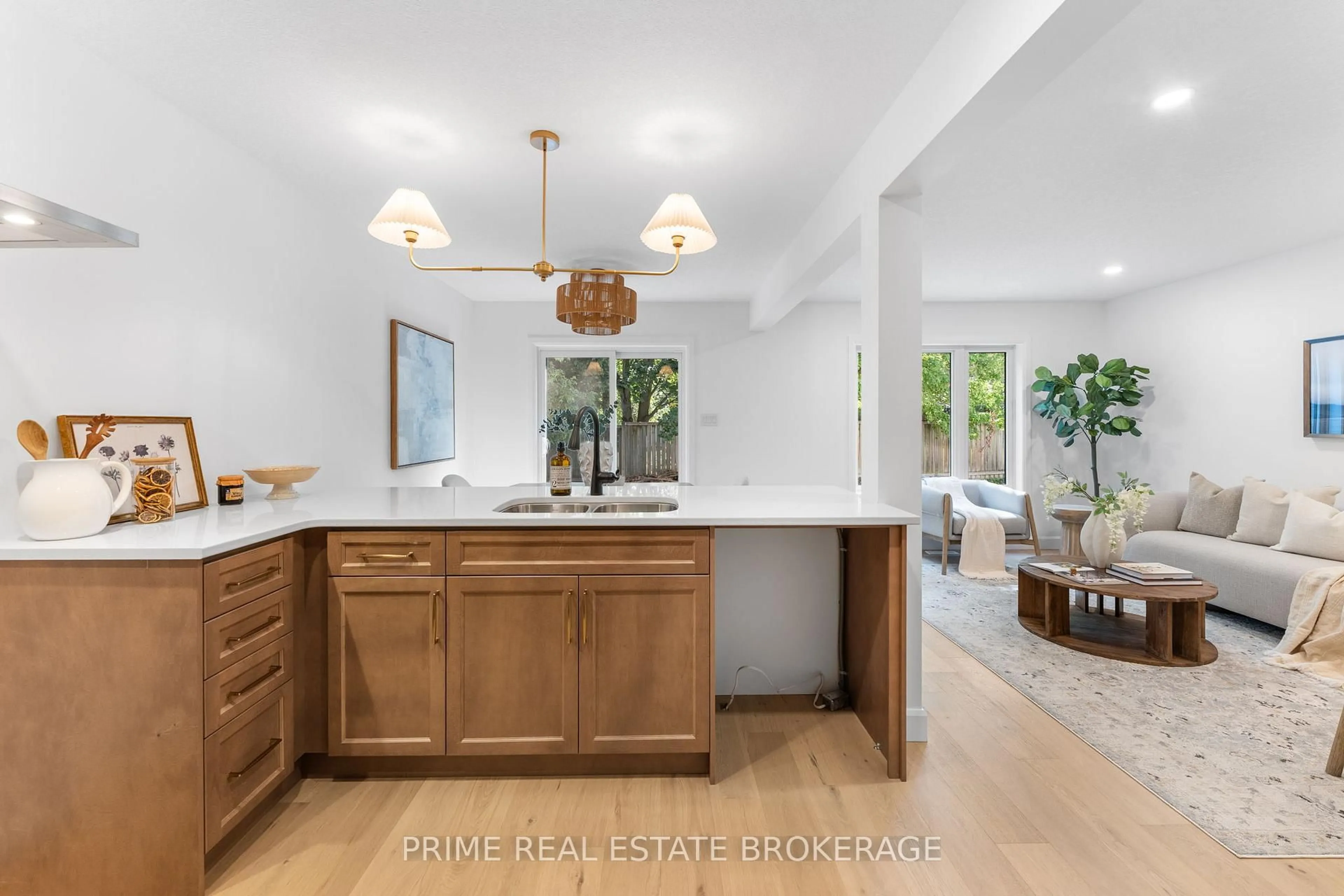 Open concept kitchen, ceramic/tile floor for 177 Chestnut St #8, Lucan Biddulph Ontario N0M 2J0