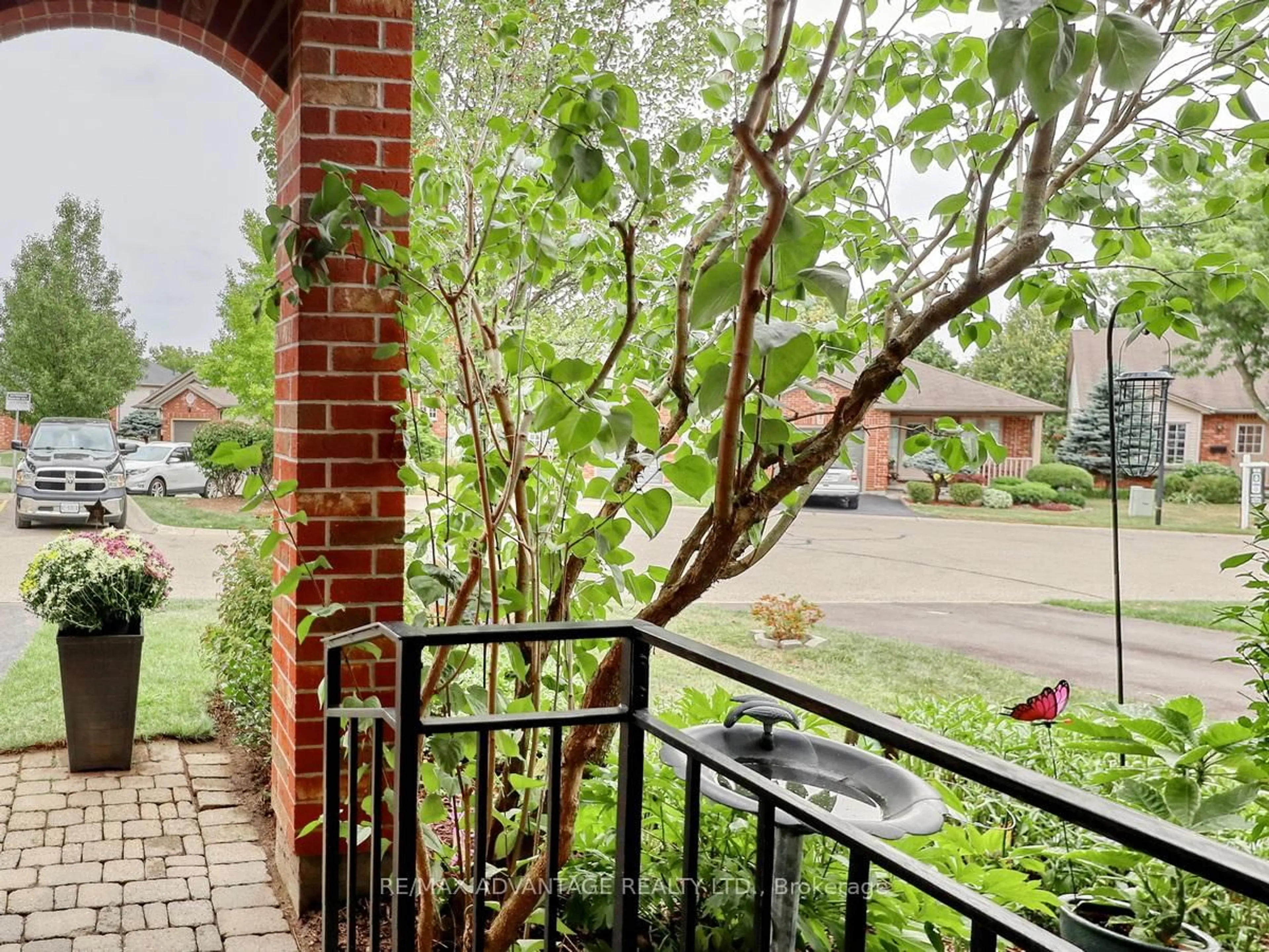 Patio, unknown for 59 PENNYBROOK Cres #21, London North Ontario N5X 4C3