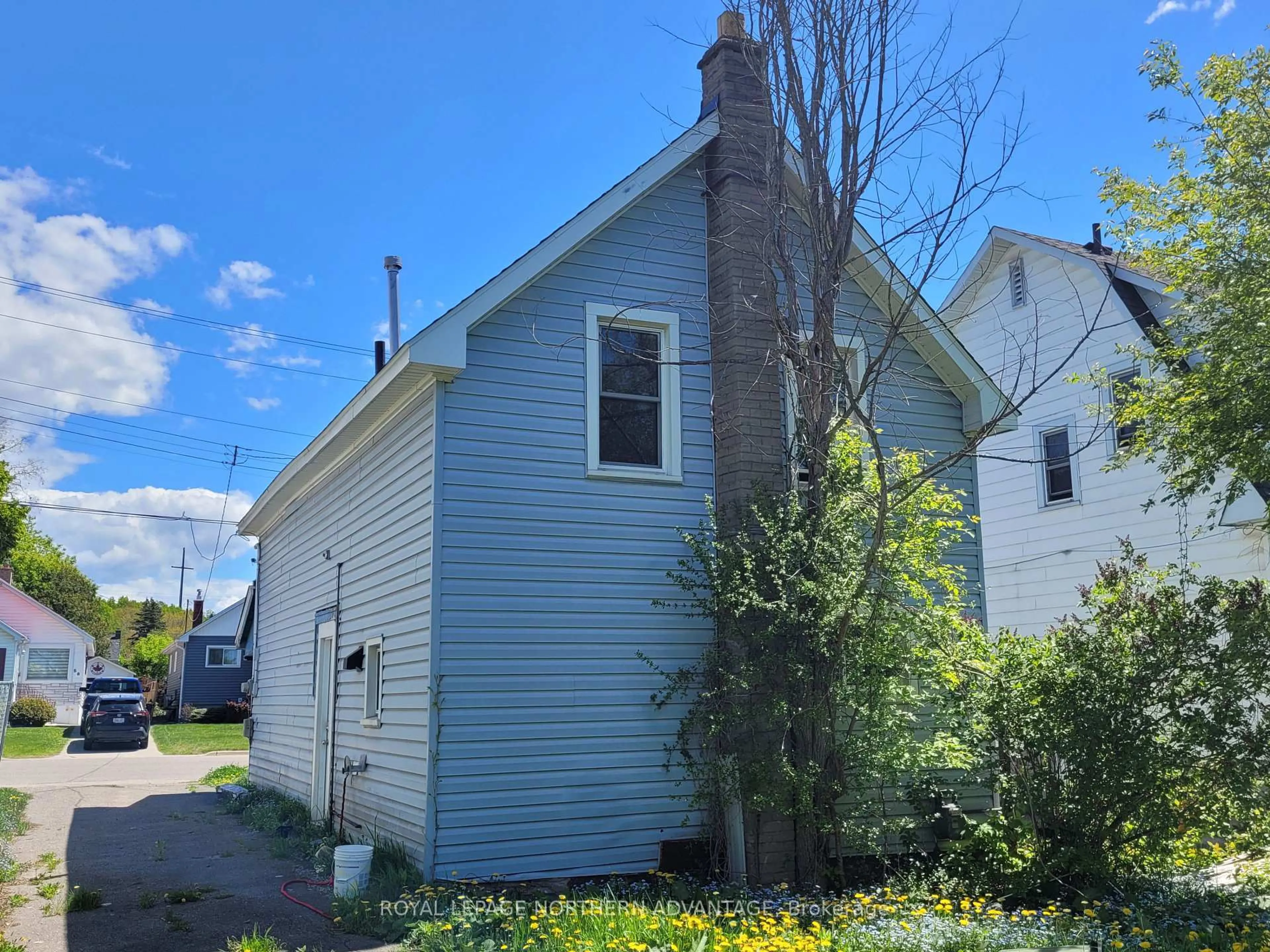 Unknown for 63 Walnut St, Sault Ste Marie Ontario P6B 2E4