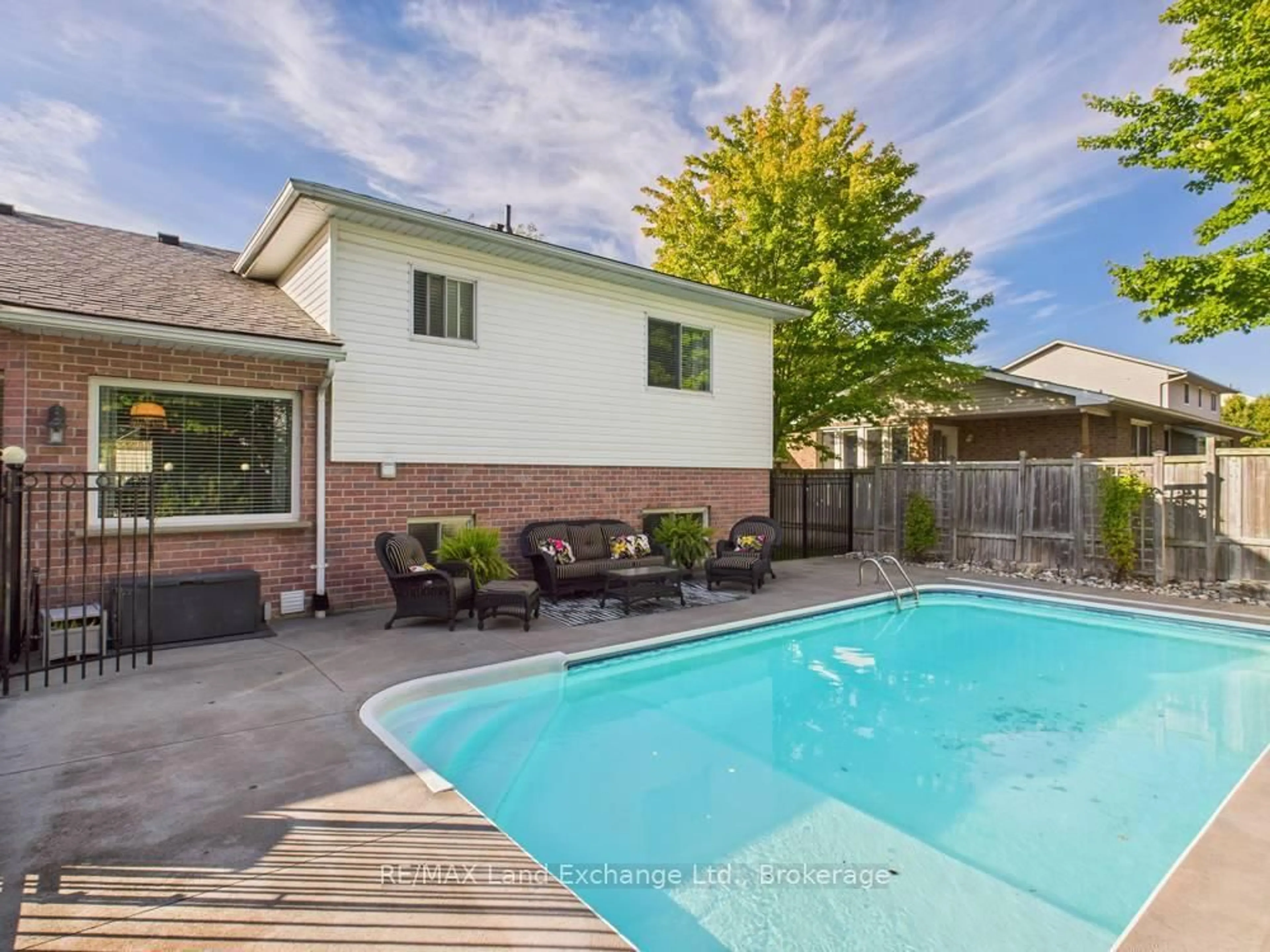 Pool for 415 Macdougall Dr, Kincardine Ontario N2Z 3A9