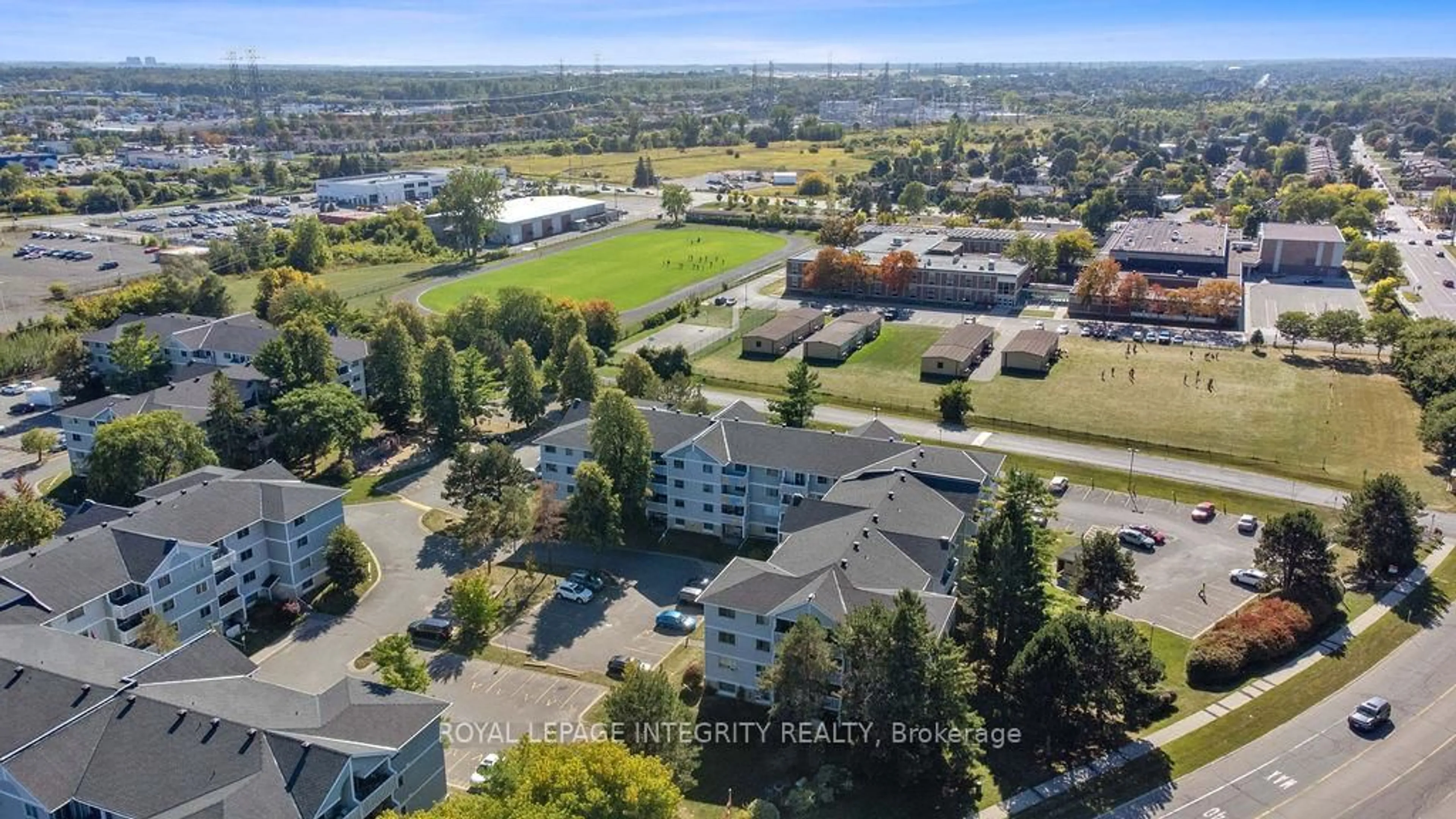 A pic from outside/outdoor area/front of a property/back of a property/a pic from drone, unknown for 212 Viewmount Dr #206, Ottawa Ontario K2E 7X2