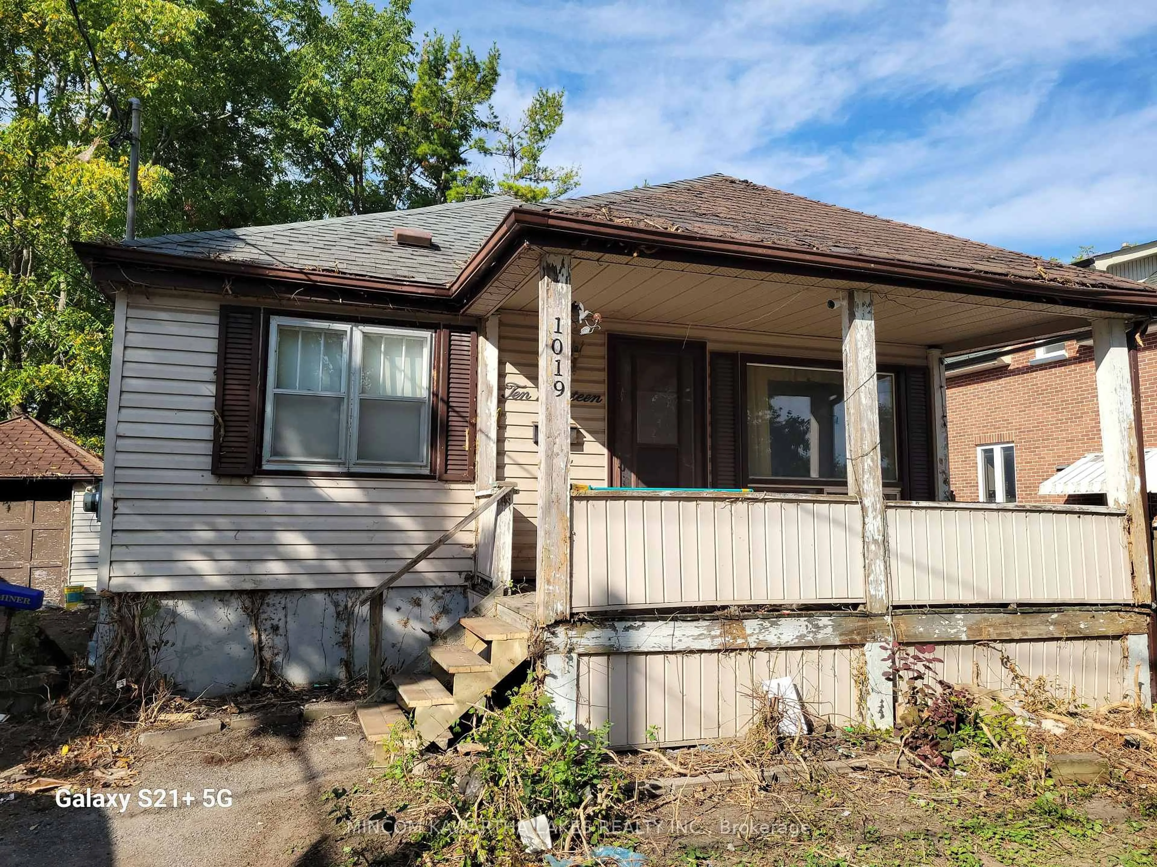 Unknown for 1019 Brewer St, Peterborough Ontario K9J 5B5