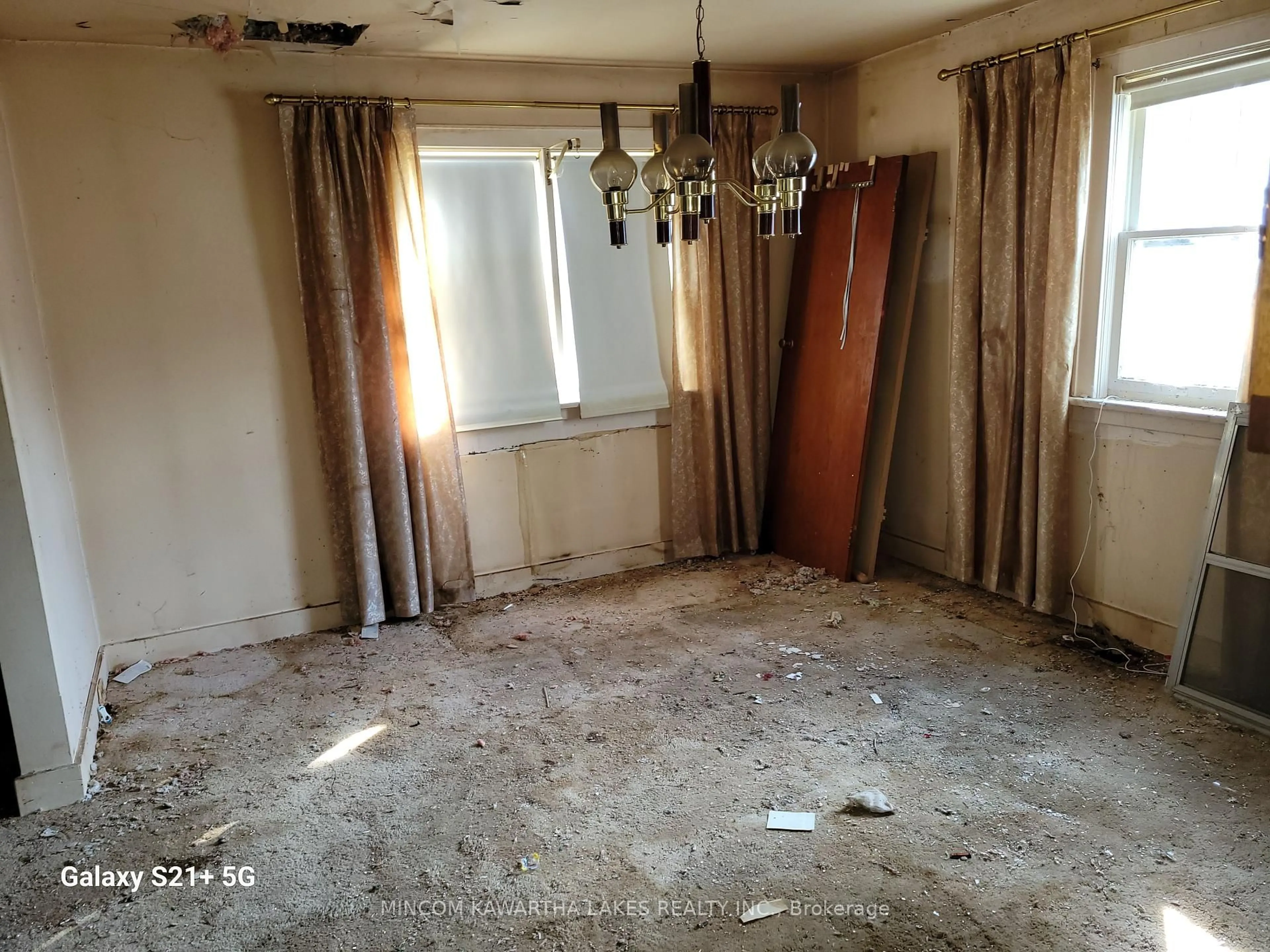 A pic of a room for 1019 Brewer St, Peterborough Ontario K9J 5B5