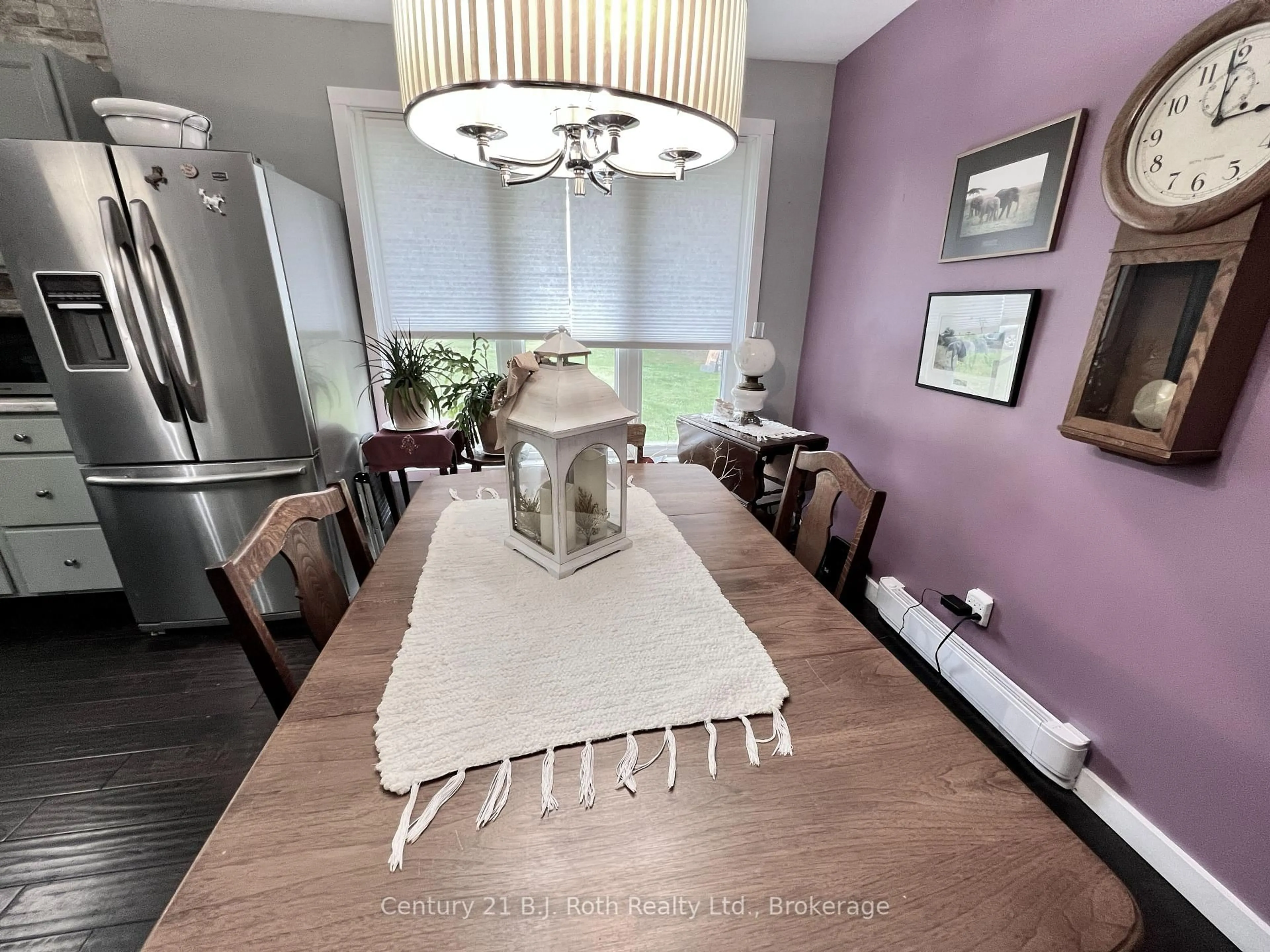 Dining room, unknown for 79 Albert St, Sundridge Ontario P0A 1Z0