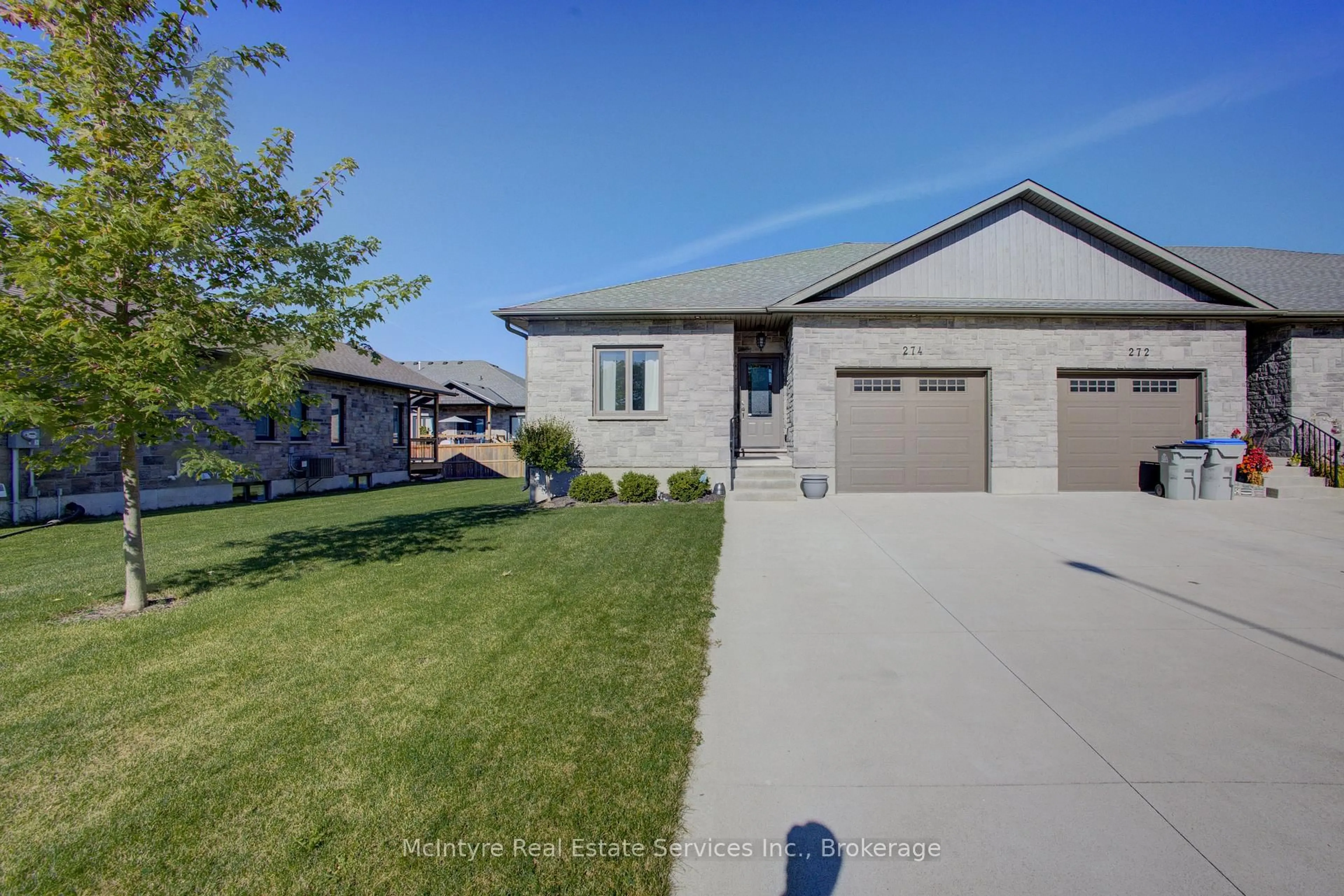 Unknown for 274 Mccourt Pl, North Perth Ontario N0G 1B0