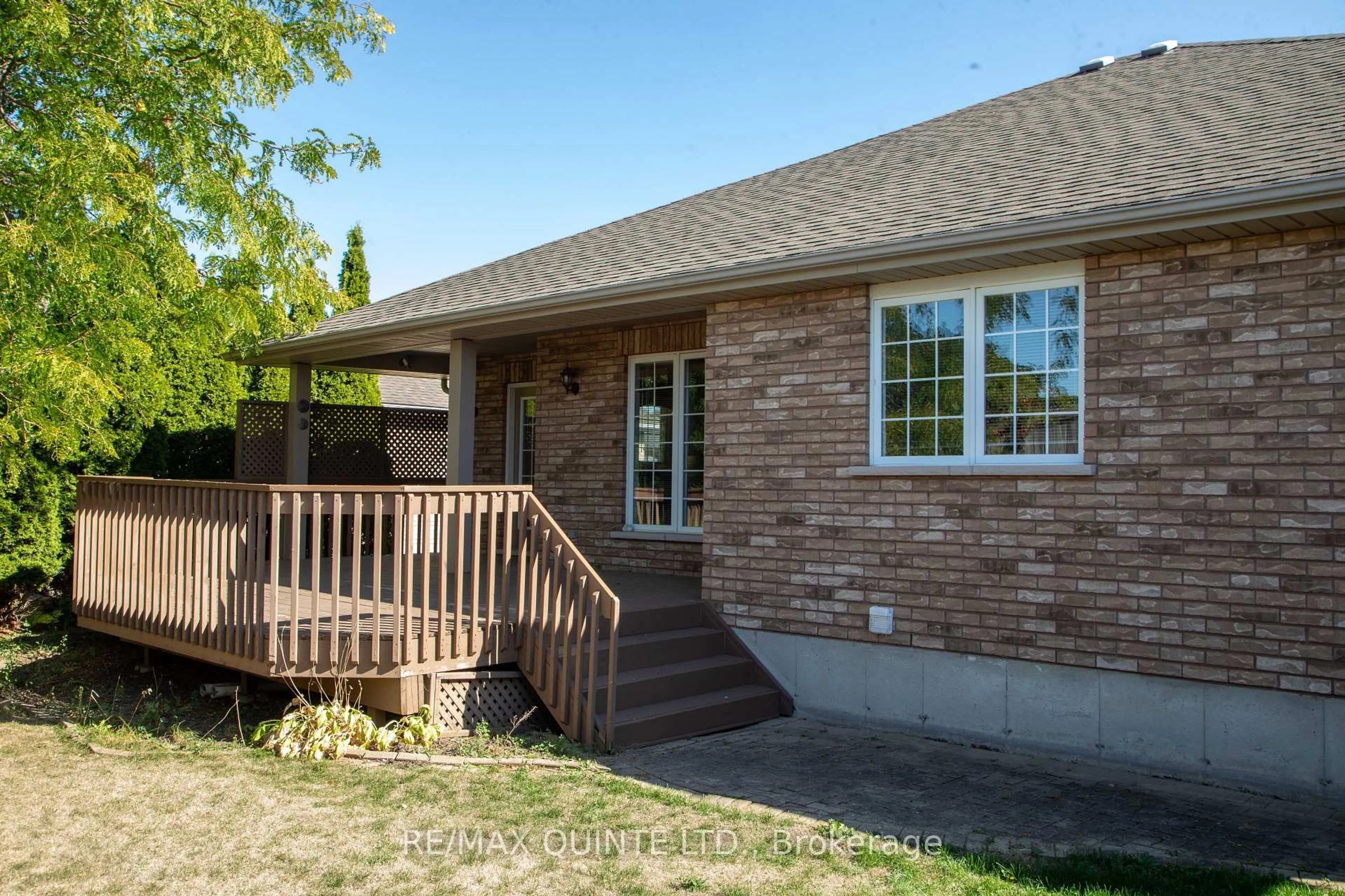Home with brick exterior material, street for 58 Hemlock Cres, Belleville Ontario K8N 5Y2