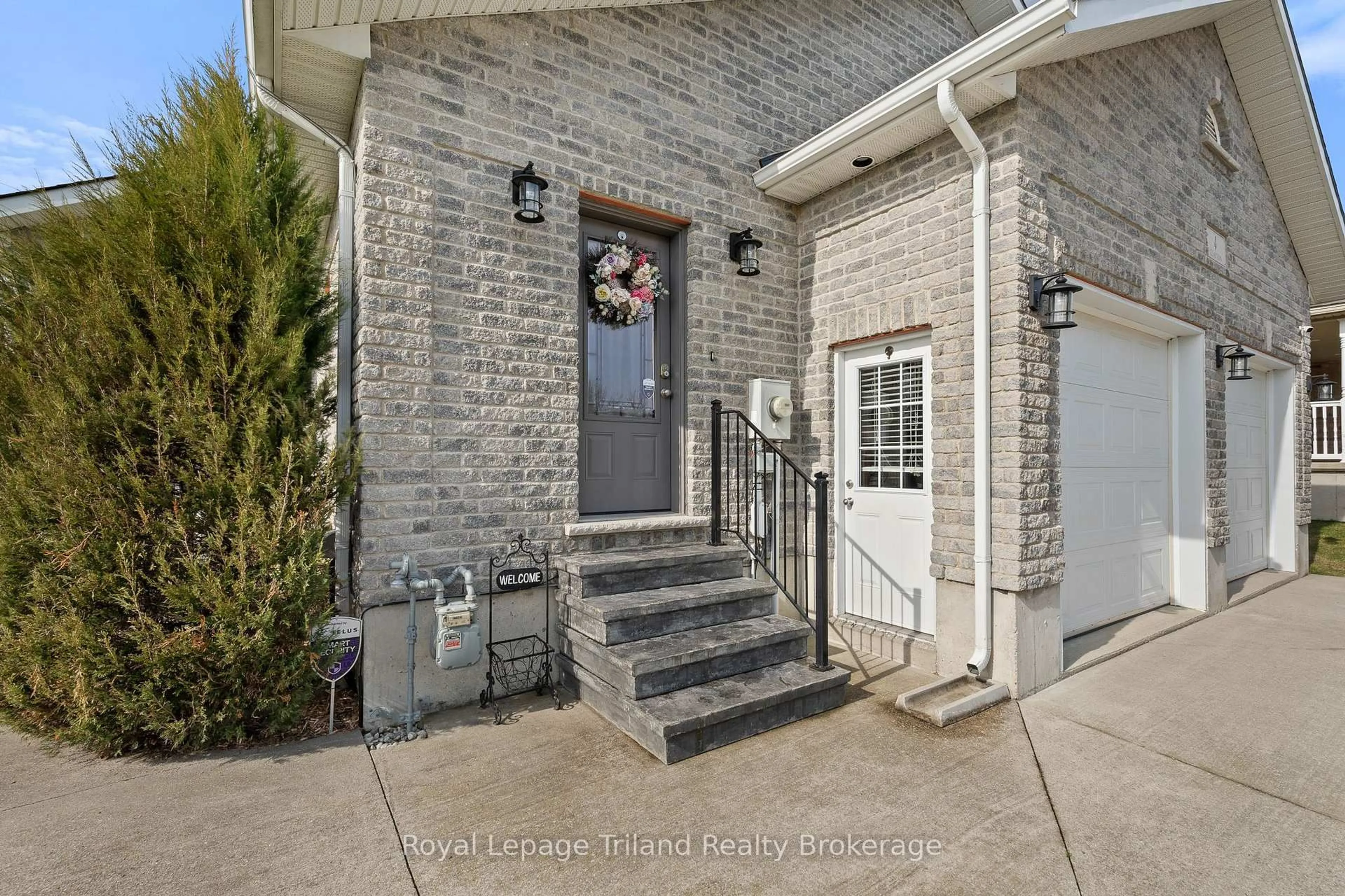 Unknown for 4 Clayton St, West Perth Ontario N0K 1N0