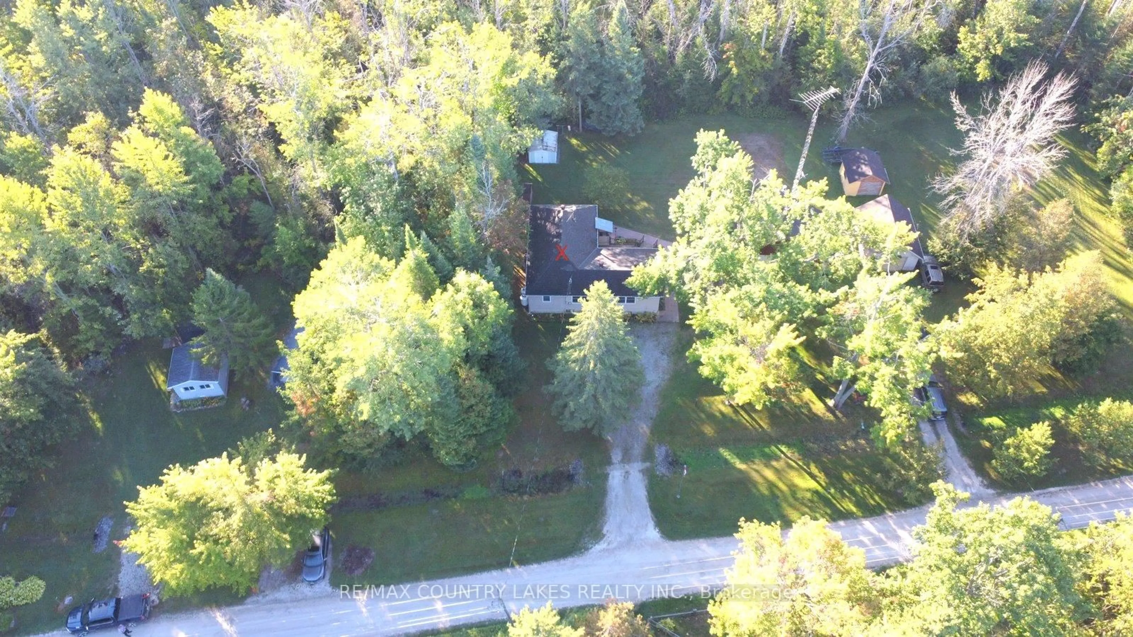 A pic from outside/outdoor area/front of a property/back of a property/a pic from drone, unknown for 62 Paradise Rd, Kawartha Lakes Ontario K0M 1B0