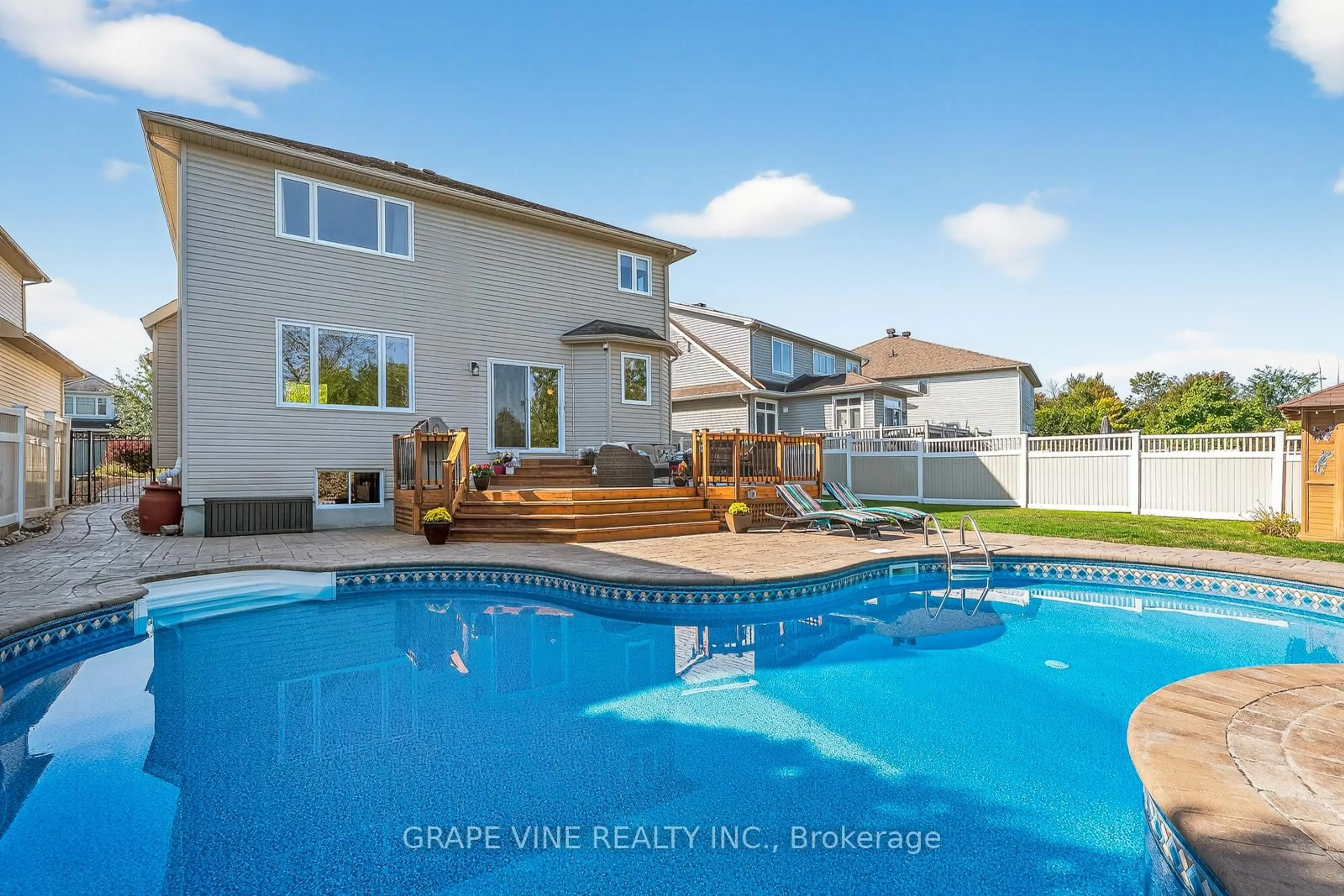 Unknown for 114 Kimpton Dr, Stittsville Ontario K2S 0B9