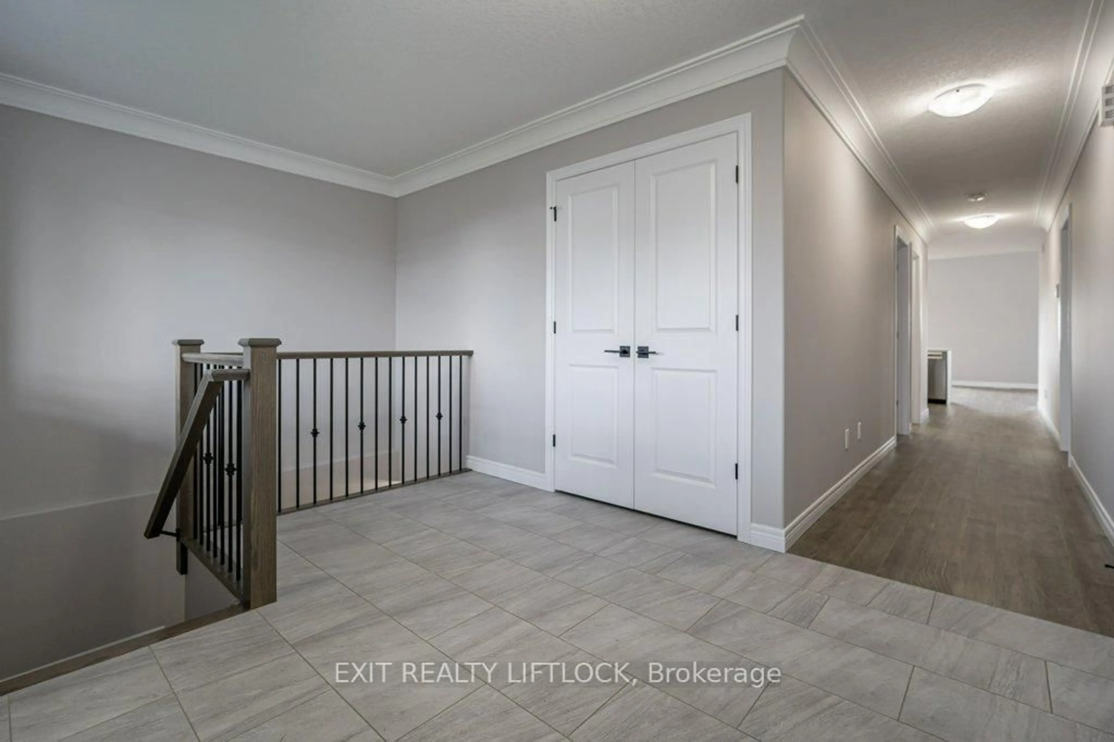 Indoor entryway for 7 Keeler Crt, Asphodel-Norwood Ontario K0L 2V0