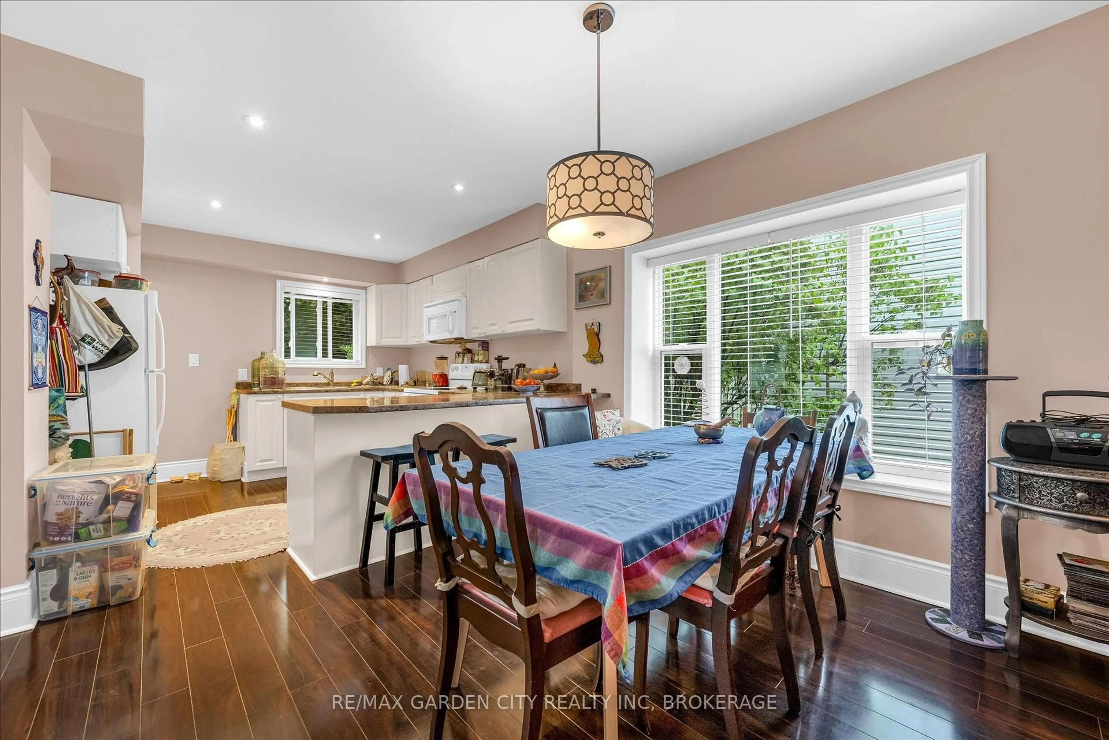 Open concept kitchen, unknown for 16 Ida St, St. Catharines Ontario L2R 3X4