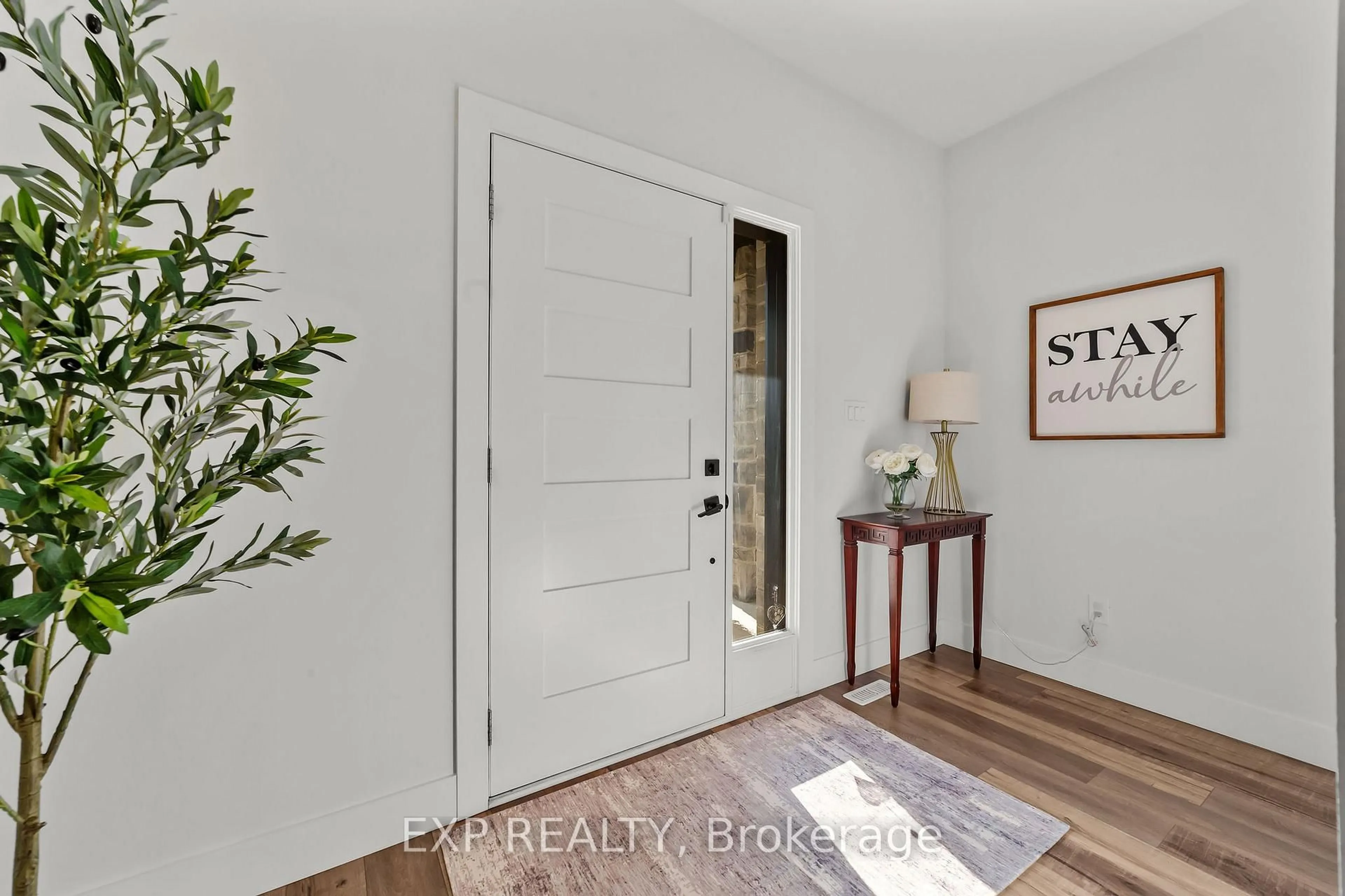 Indoor entryway for 58 McNeil St, Strathroy-Caradoc Ontario N0L 1W0