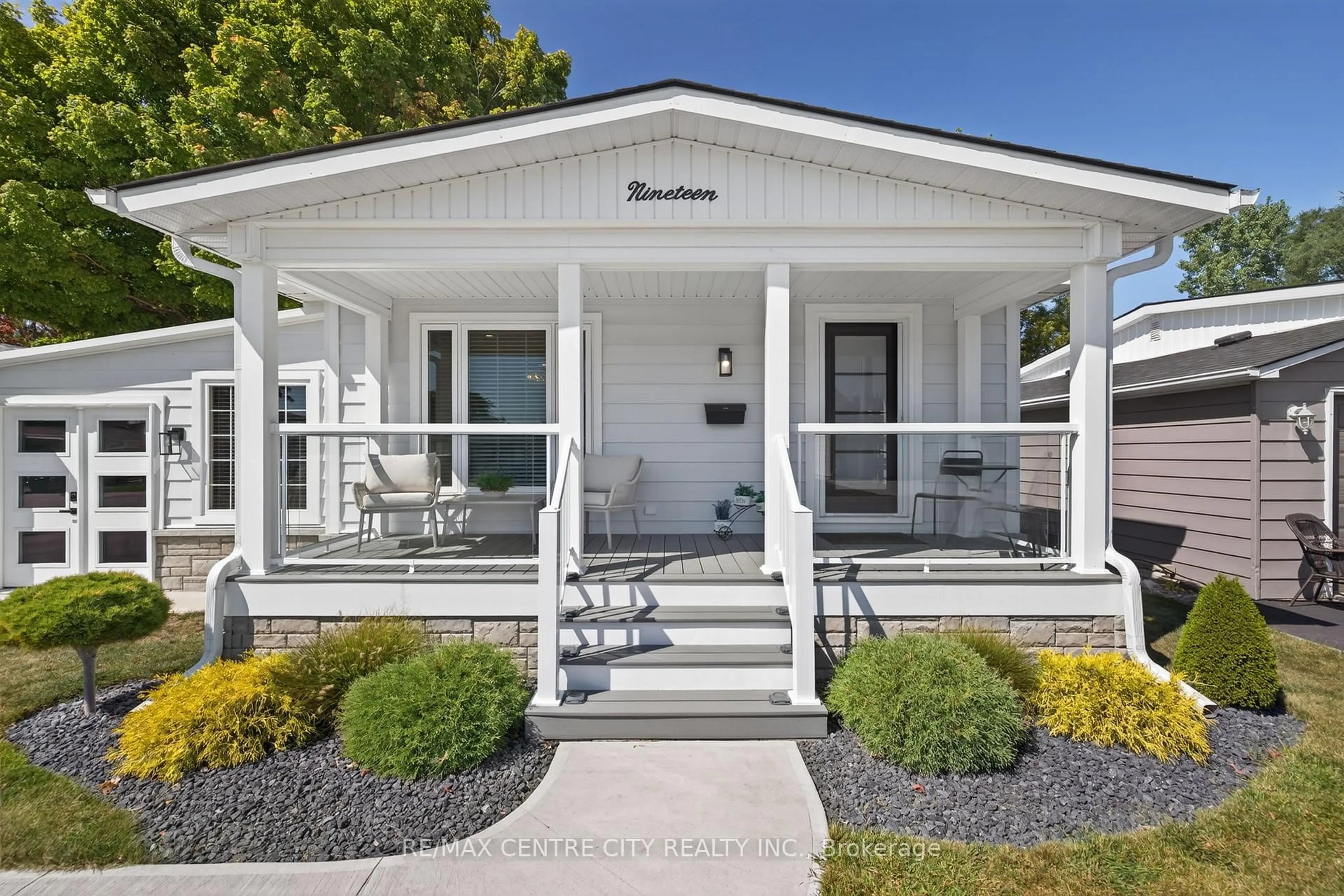 Home with vinyl exterior material, street for 19 Miller St, Strathroy-Caradoc Ontario N7G 3P4