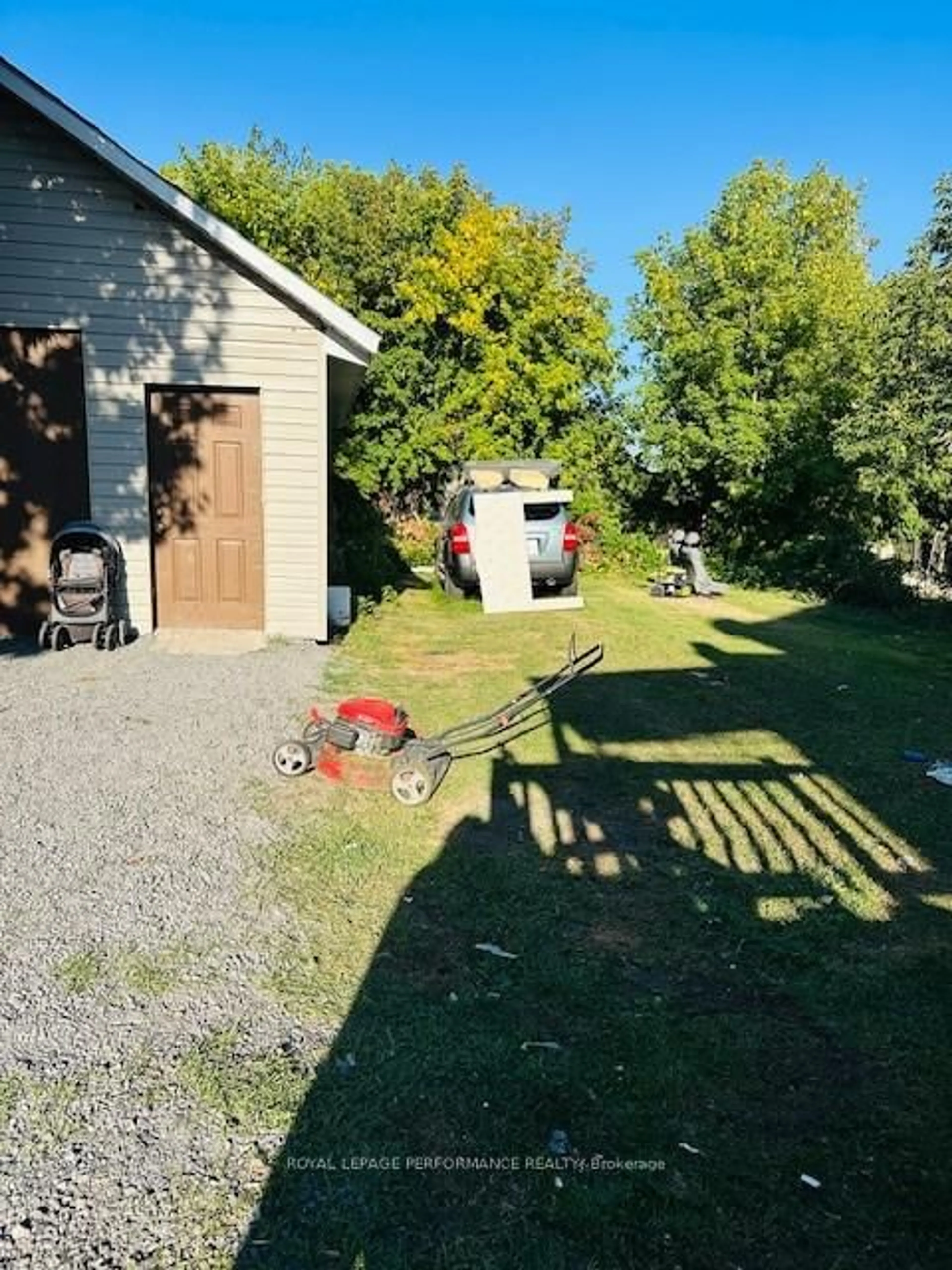A pic from outside/outdoor area/front of a property/back of a property/a pic from drone, street for 221 St Felix St, Cornwall Ontario K6H 5A4