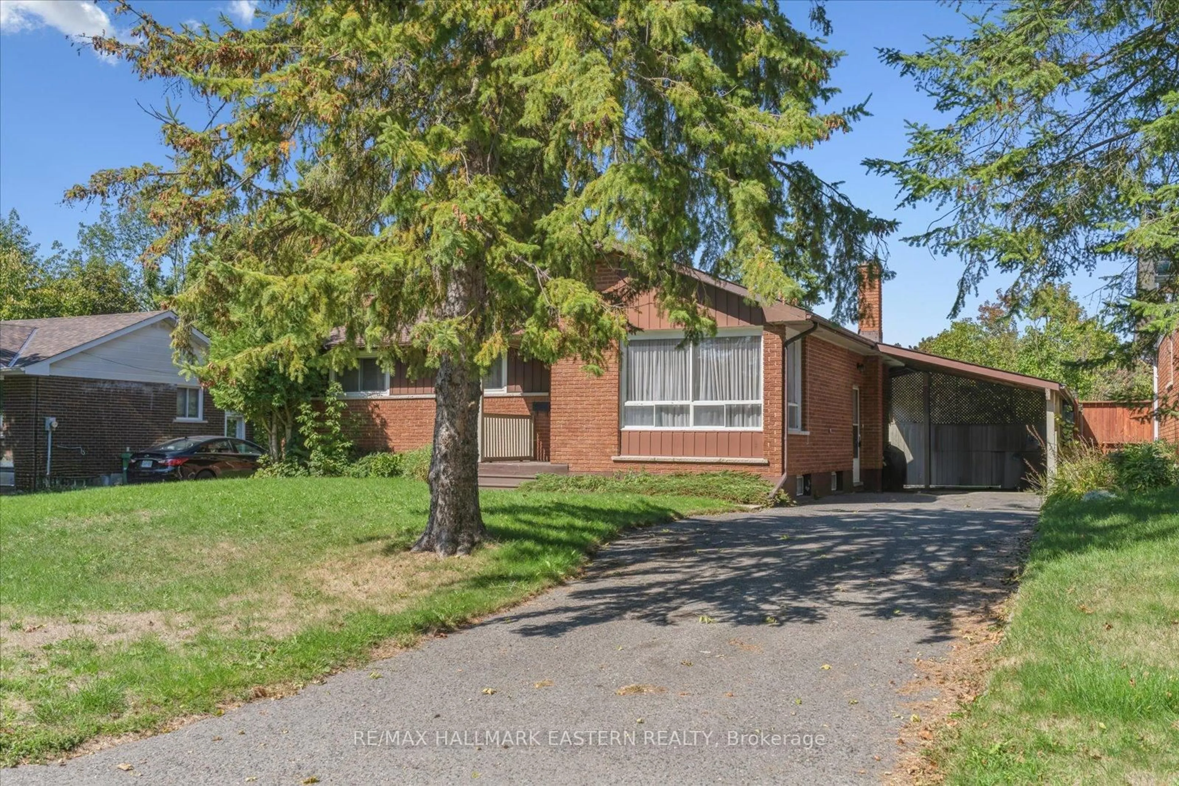 Home with brick exterior material, street for 33 Springbrook Dr, Peterborough Ontario K9J 1L3