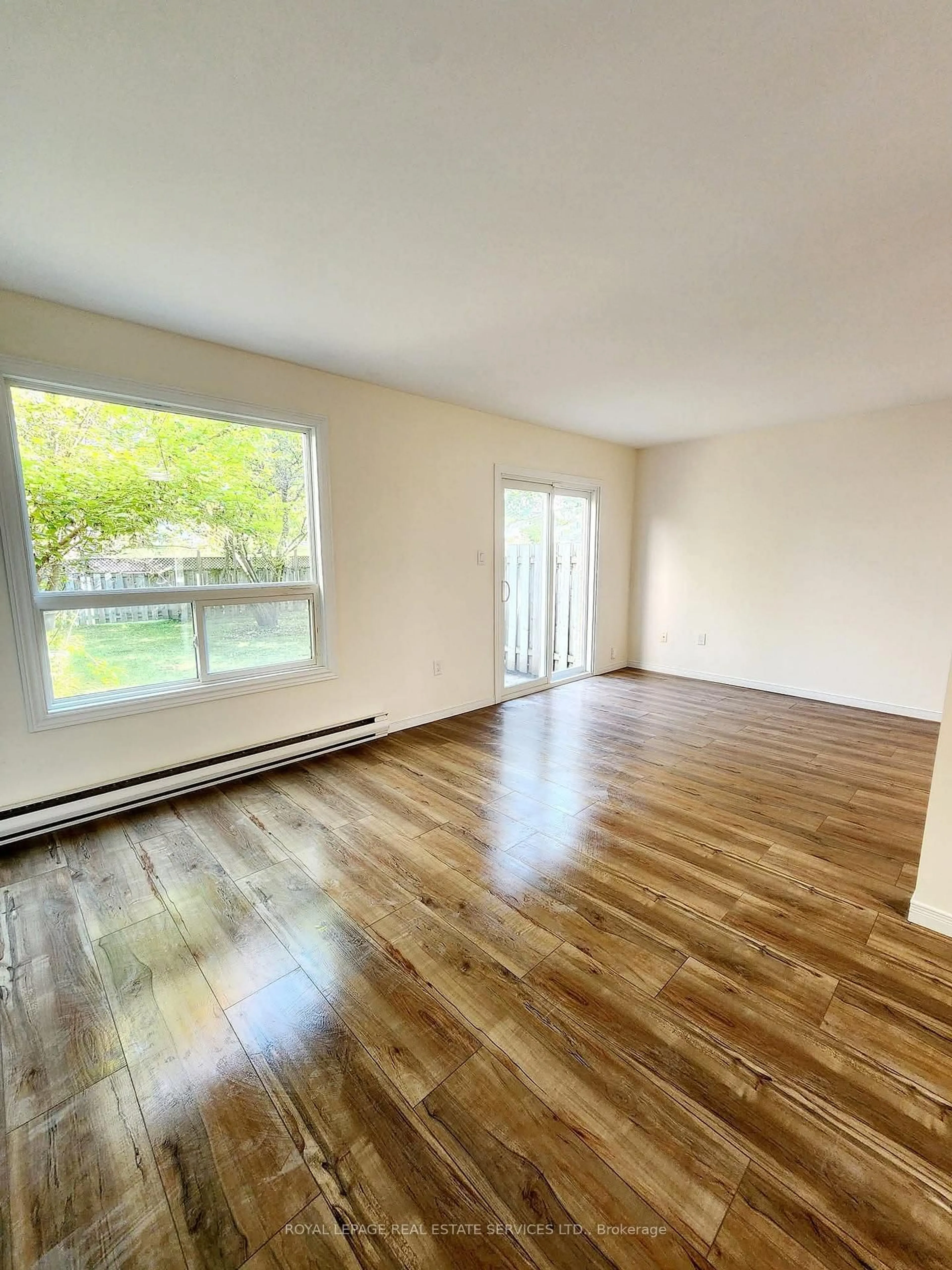 A pic of a room for 2650 Marsdale Dr #505, Peterborough Ontario K9L 1Y2