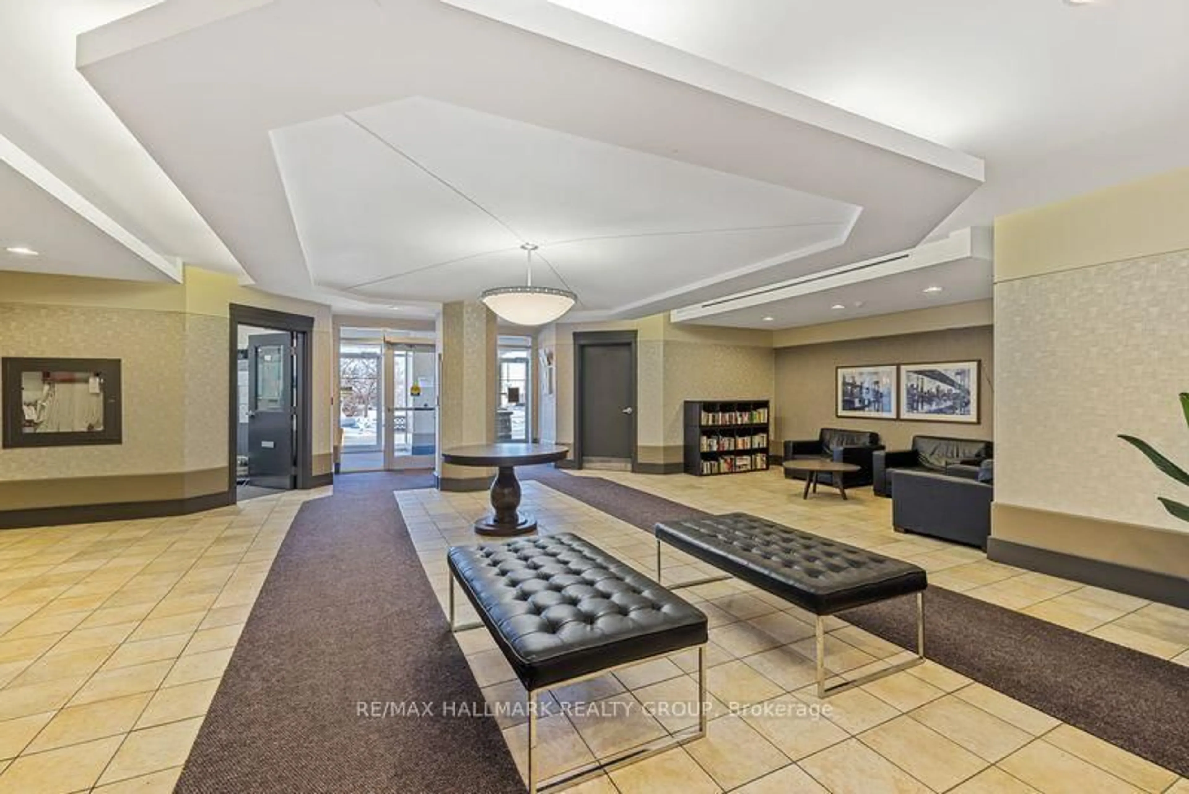 Lobby for 310 Central Park Dr #4C, Ottawa Ontario K2C 4G4