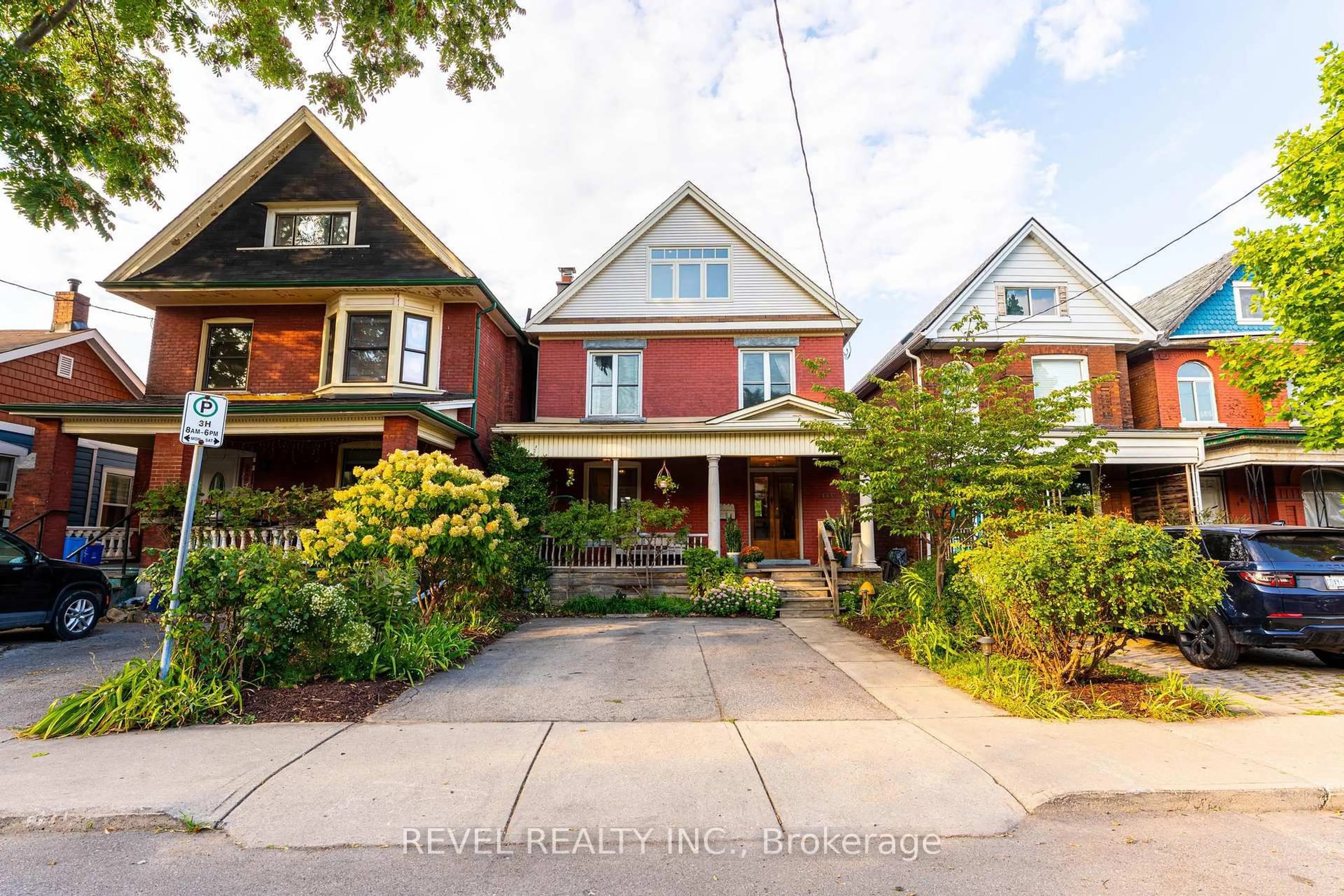 Home with brick exterior material, street for 483 King William St, Hamilton Ontario L8L 1R2