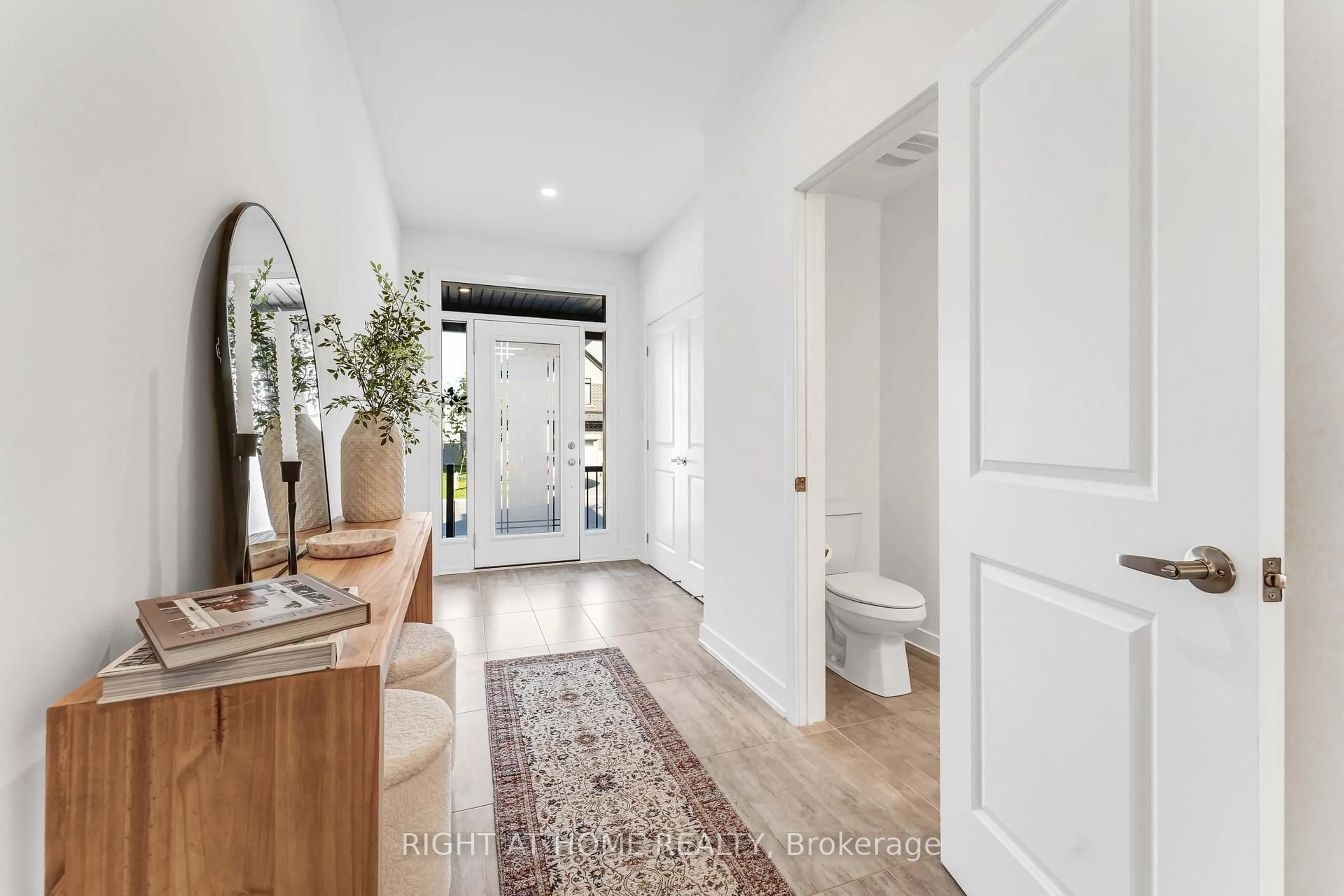 Indoor entryway for 623 Rathburn Lane, Ottawa Ontario K1T 0V7