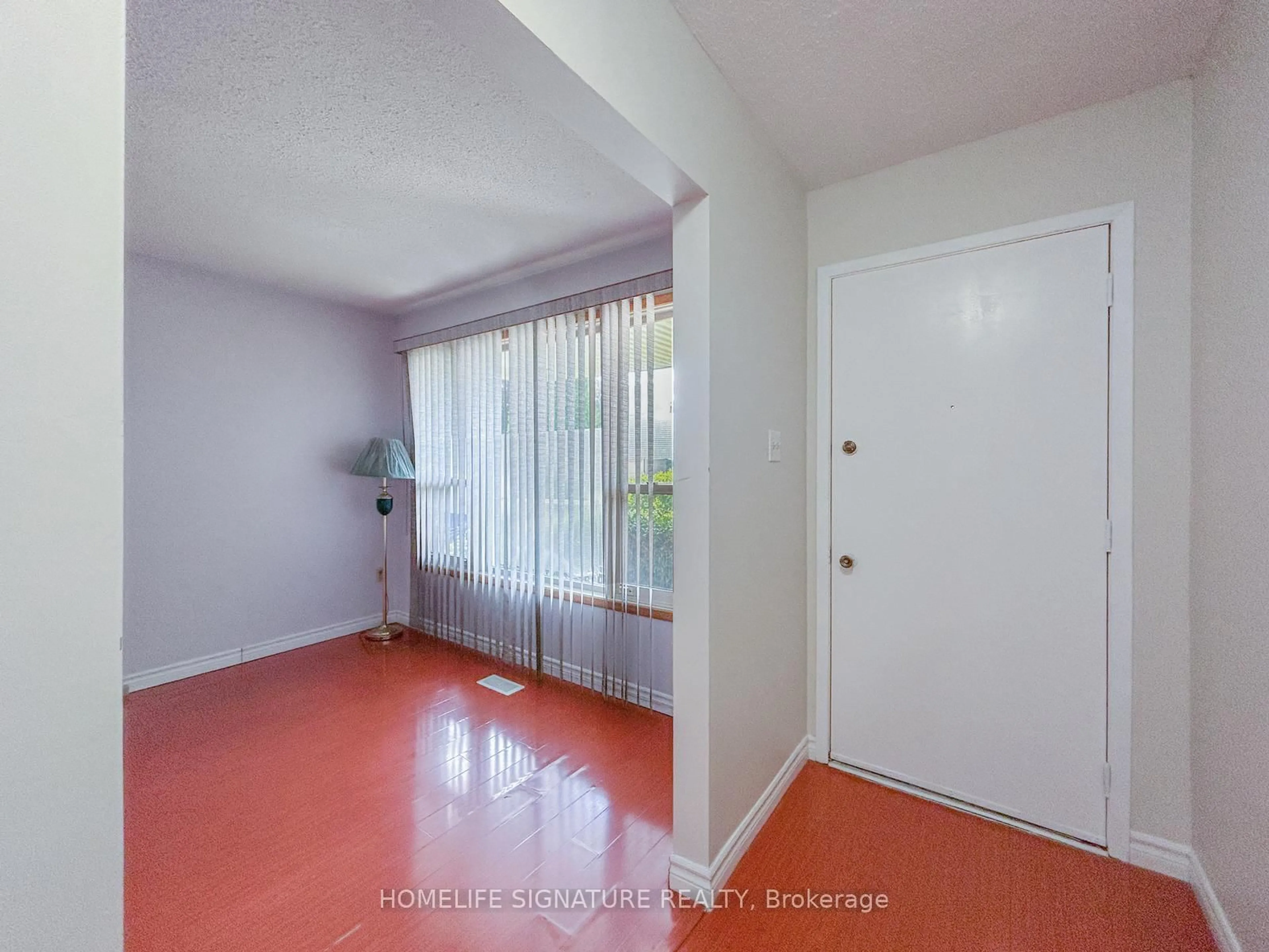Unknown for 659 Upper Horning Rd, Hamilton Ontario L9C 7R3