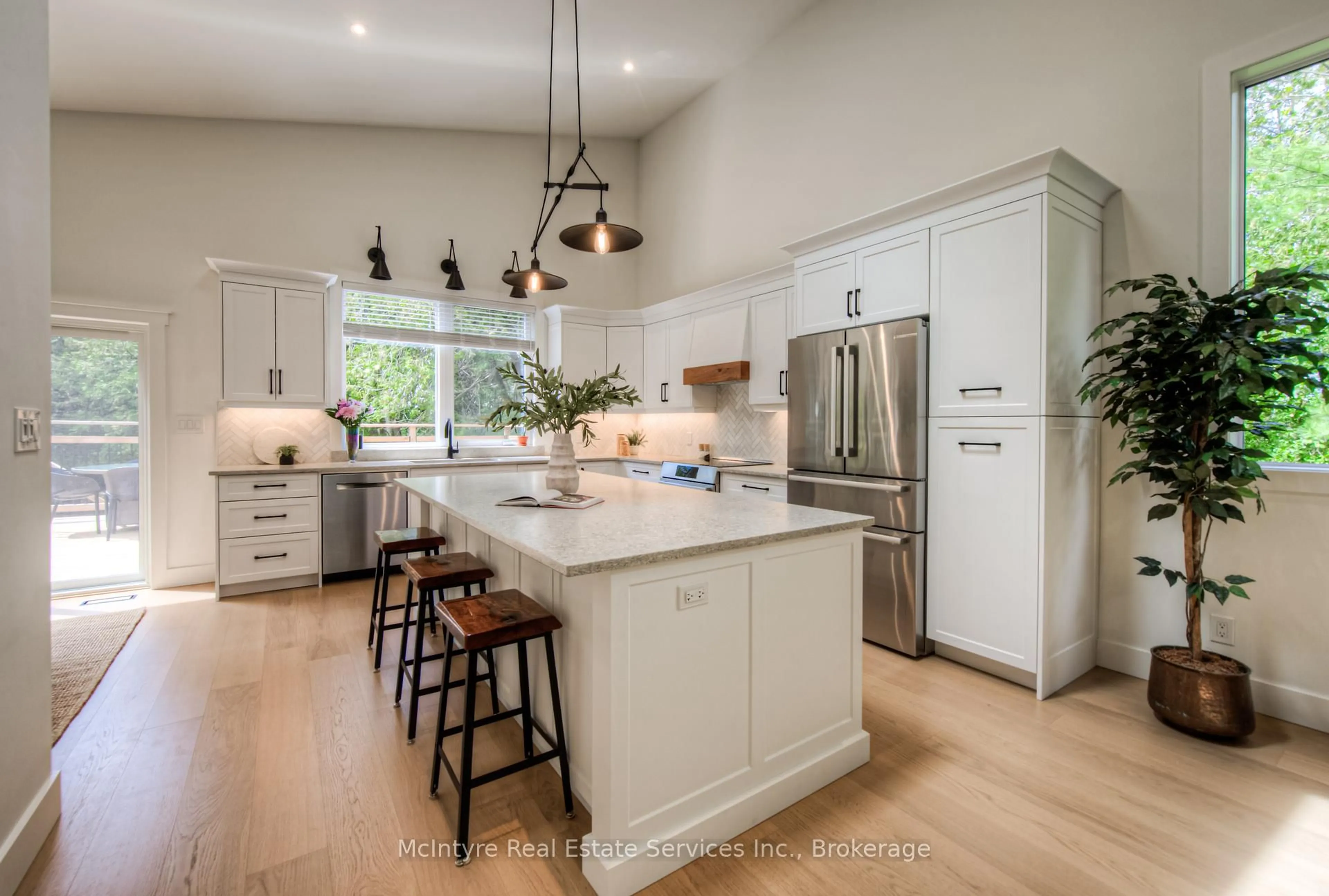 Open concept kitchen, unknown for 1071 Rivers Edge Dr, Woolwich Ontario N0B 2V0
