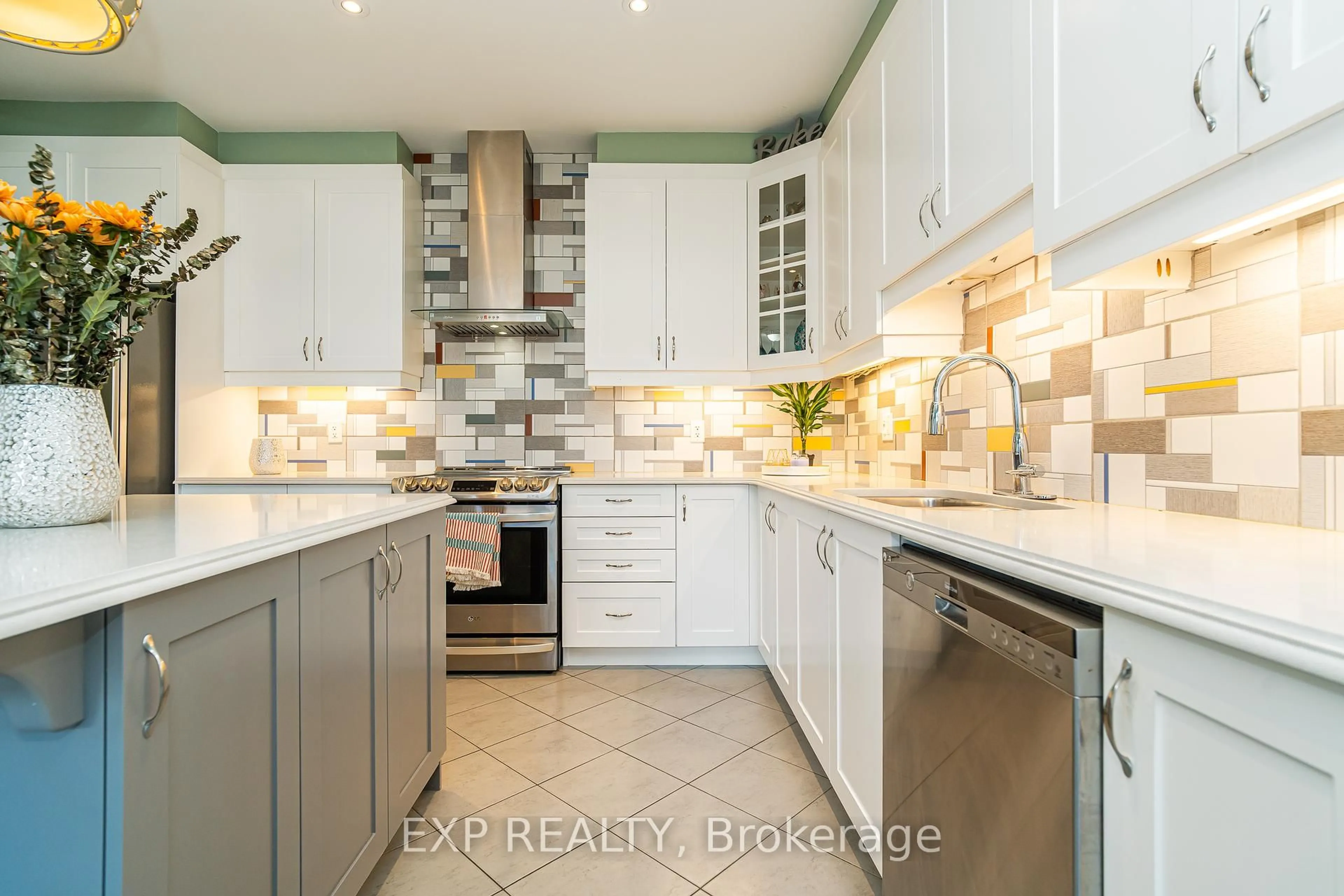 Contemporary kitchen, ceramic/tile floor for 722 Devario Cres, Ottawa Ontario K2J 6H3