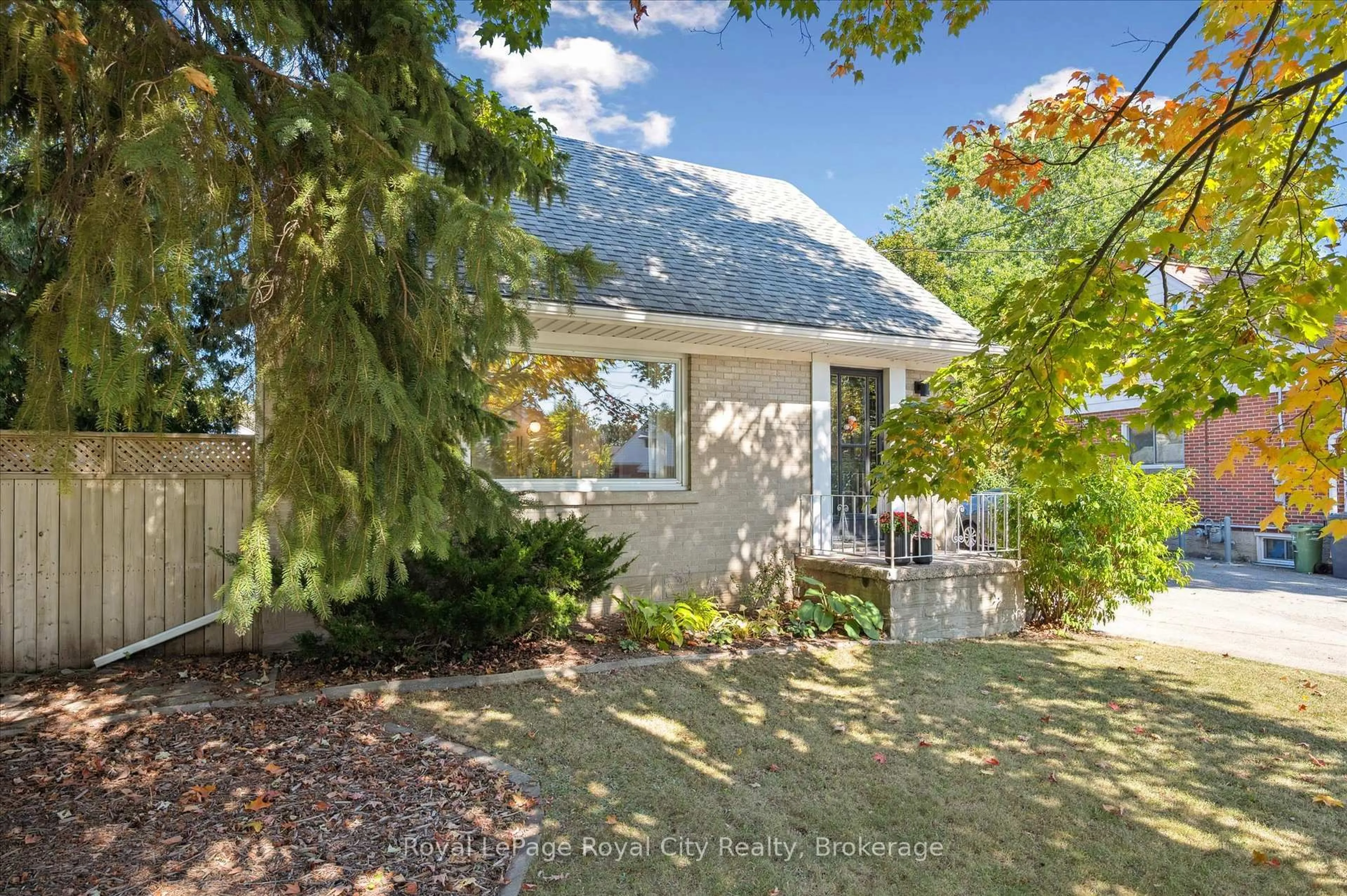 Unknown for 43 Vancouver Dr, Guelph Ontario N1E 2E7