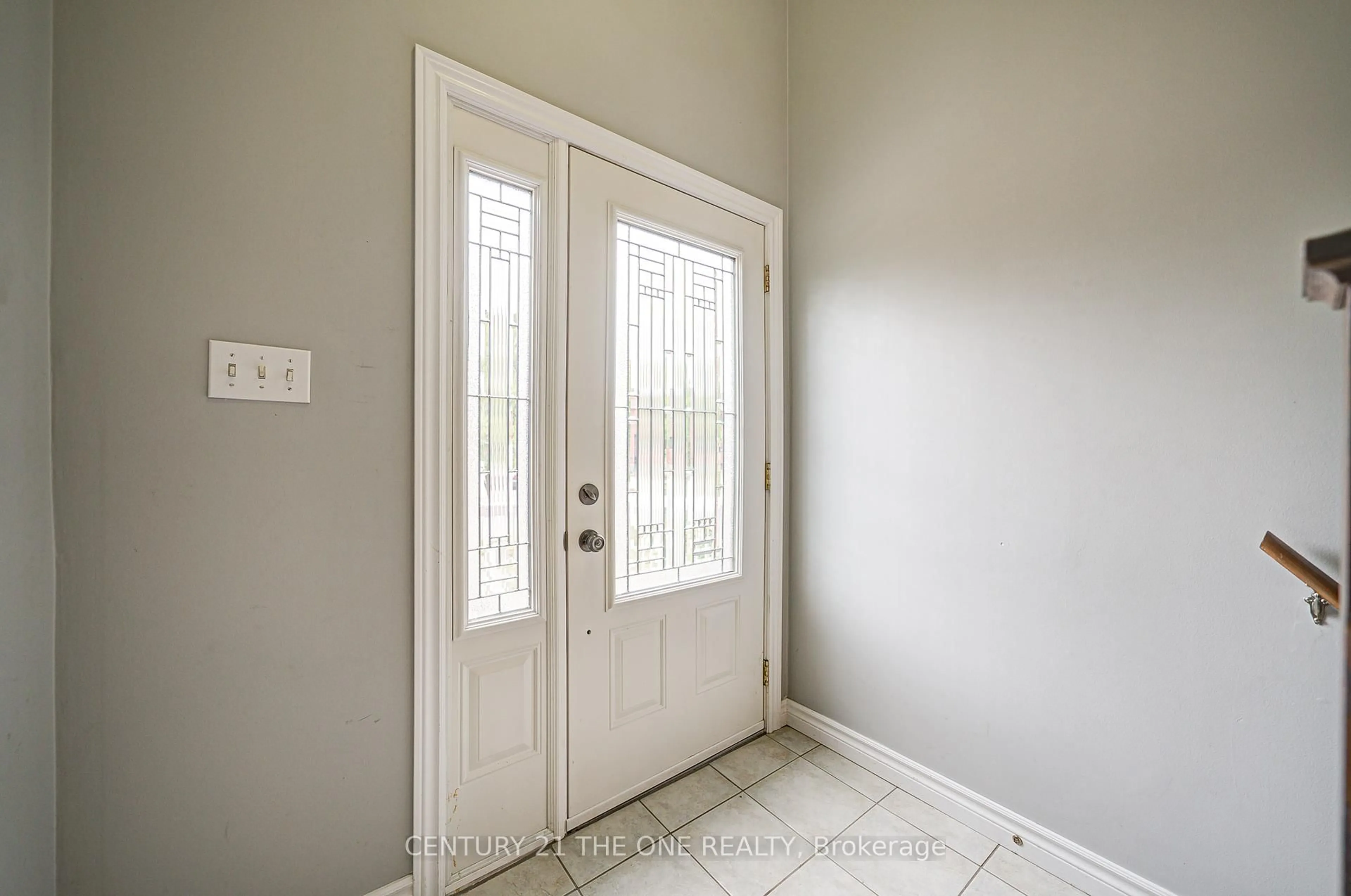 Indoor entryway for 25 Carrol St, Kitchener Ontario N2C 1T4