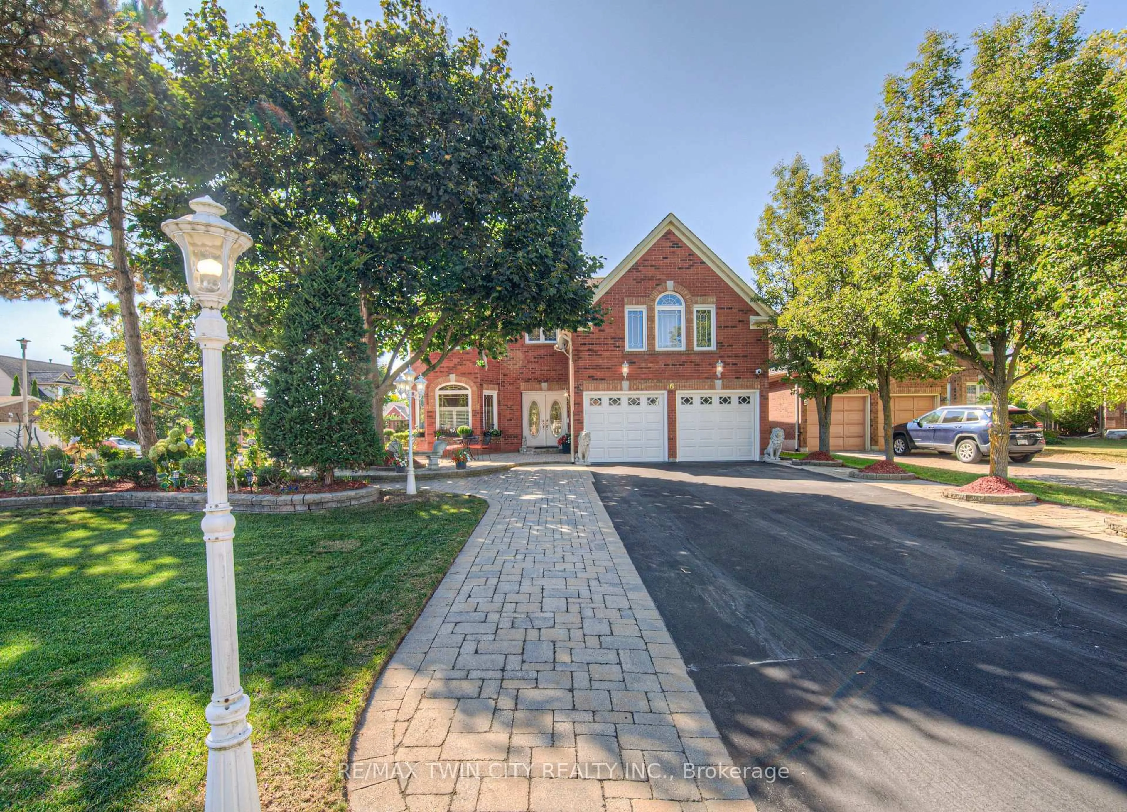 Home with brick exterior material, street for 6 Osprey Crt, Cambridge Ontario N1T 1N9
