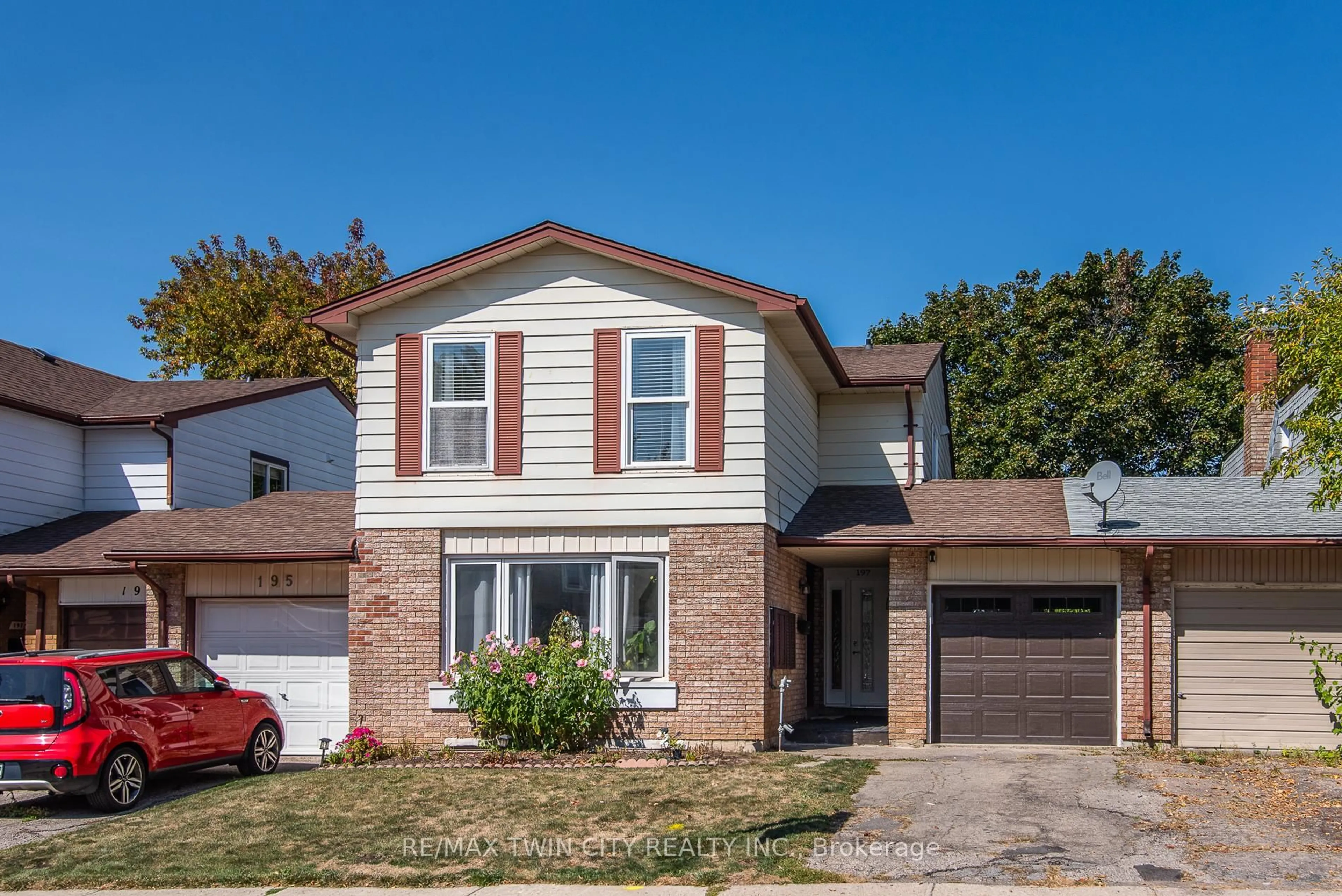 Home with brick exterior material, street for 197 Silver Aspen Cres, Kitchener Ontario N2N 1H5