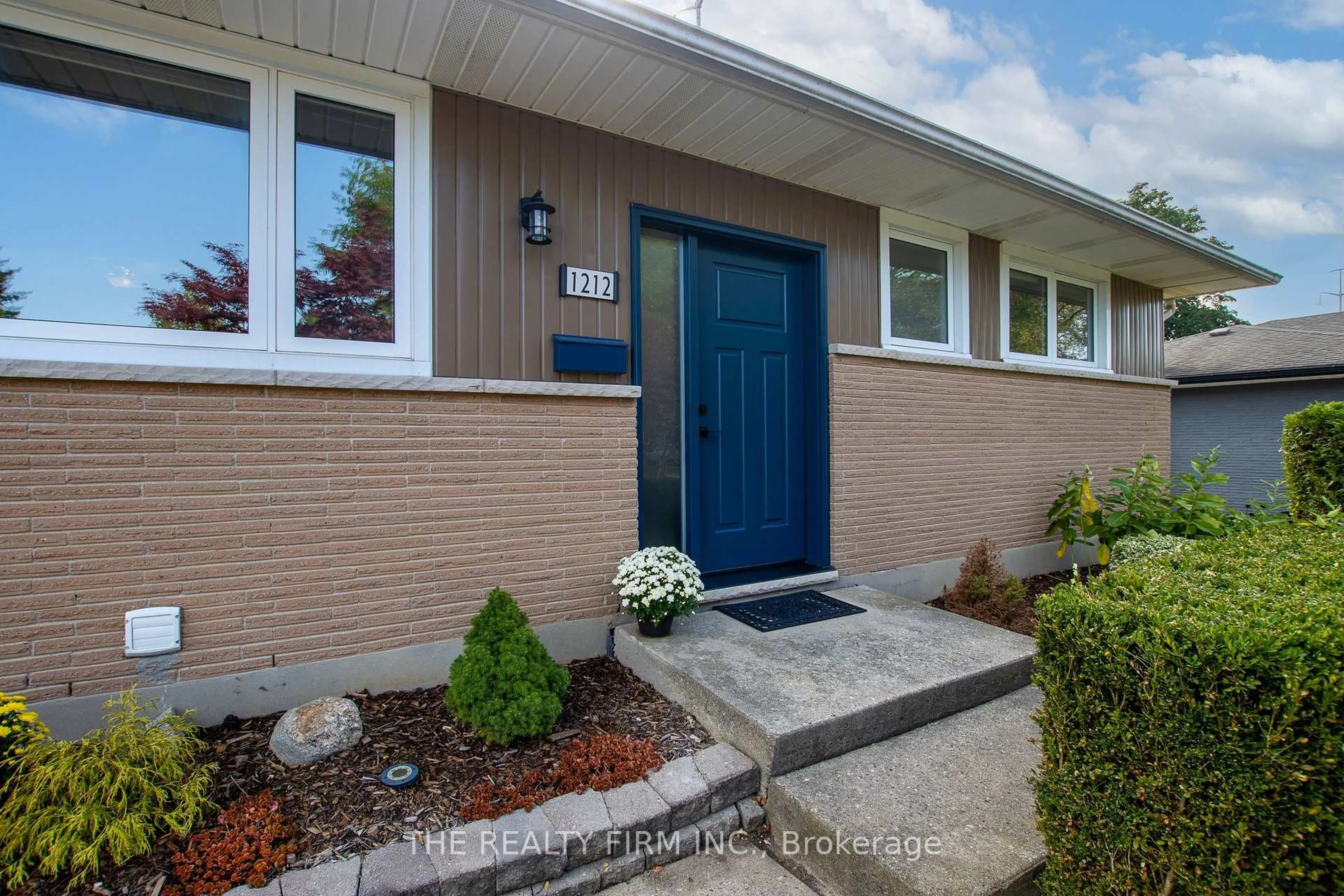 Home with brick exterior material, street for 1212 Sorrel Rd, London East Ontario N5V 2N3