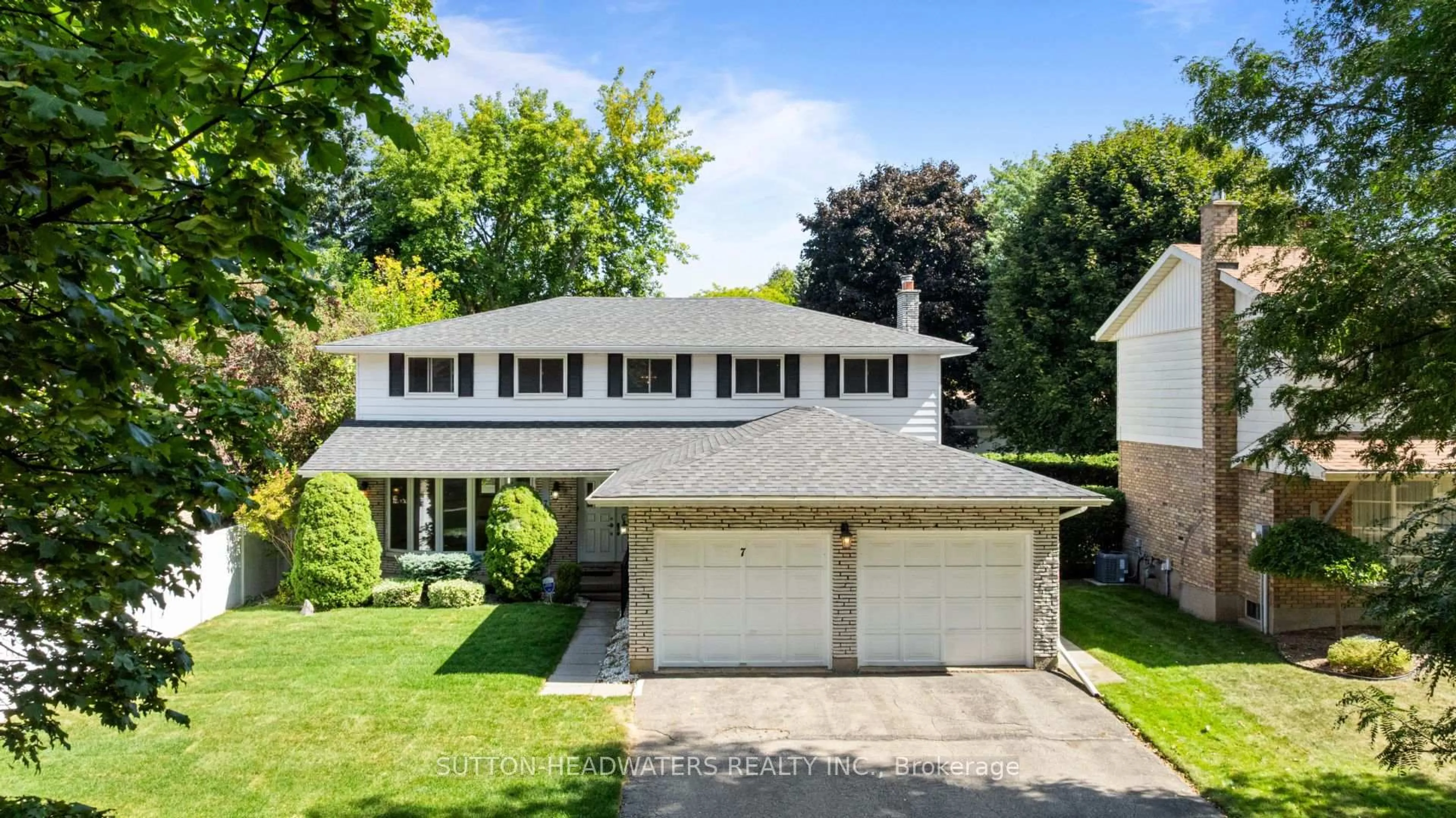 Unknown for 7 BROOKS Crt, Brantford Ontario N3R 5G1