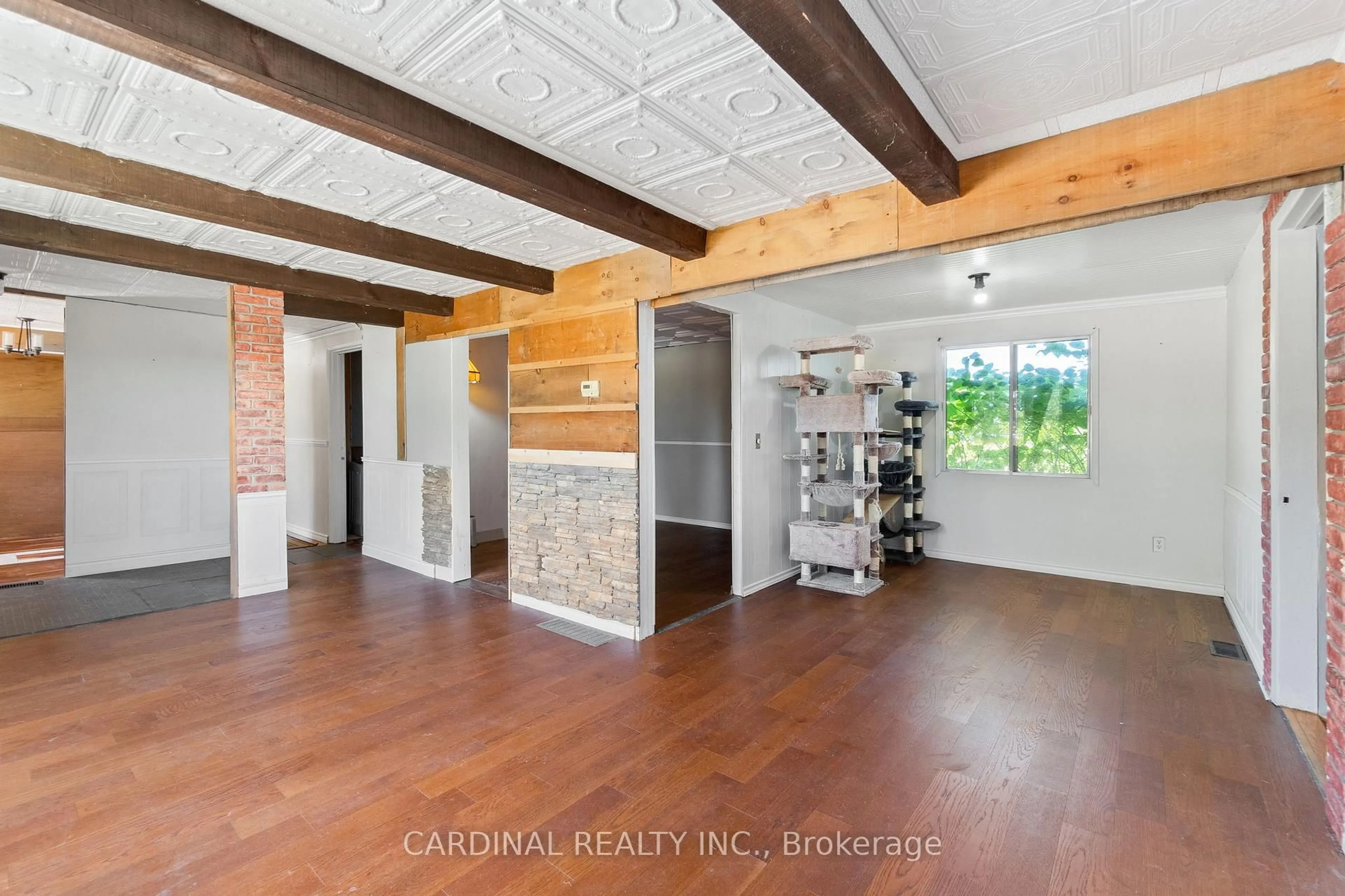 Indoor entryway for 1562 Morganston Rd, Cramahe Ontario K0K 1M0