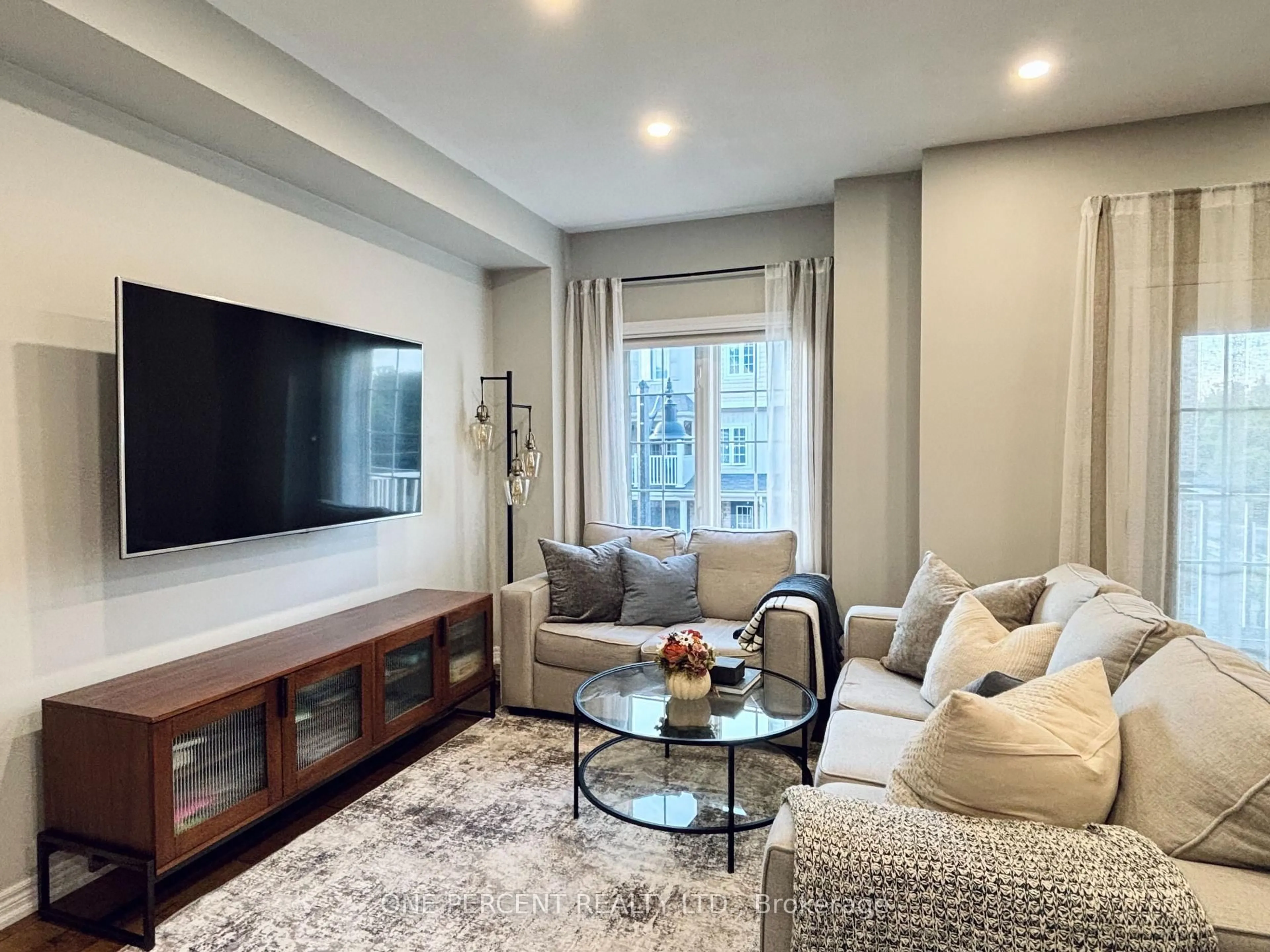 Living room with furniture, unknown for 54 Nisbet Blvd #21, Hamilton Ontario L8B 0Y3