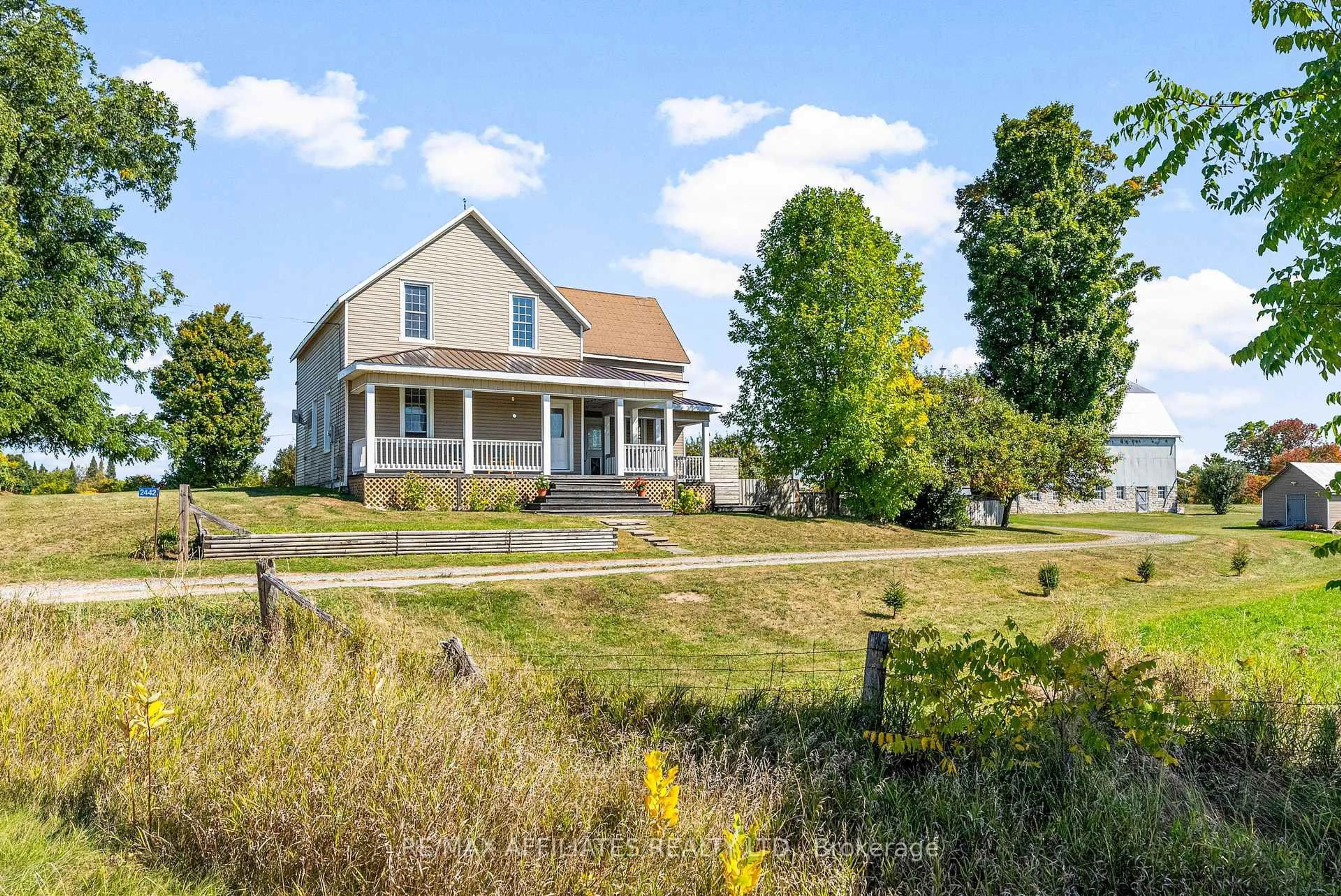 Home with vinyl exterior material, water/lake/river/ocean view for 2442 Hwy 511 Highway, Lanark Ontario K0G 1K0