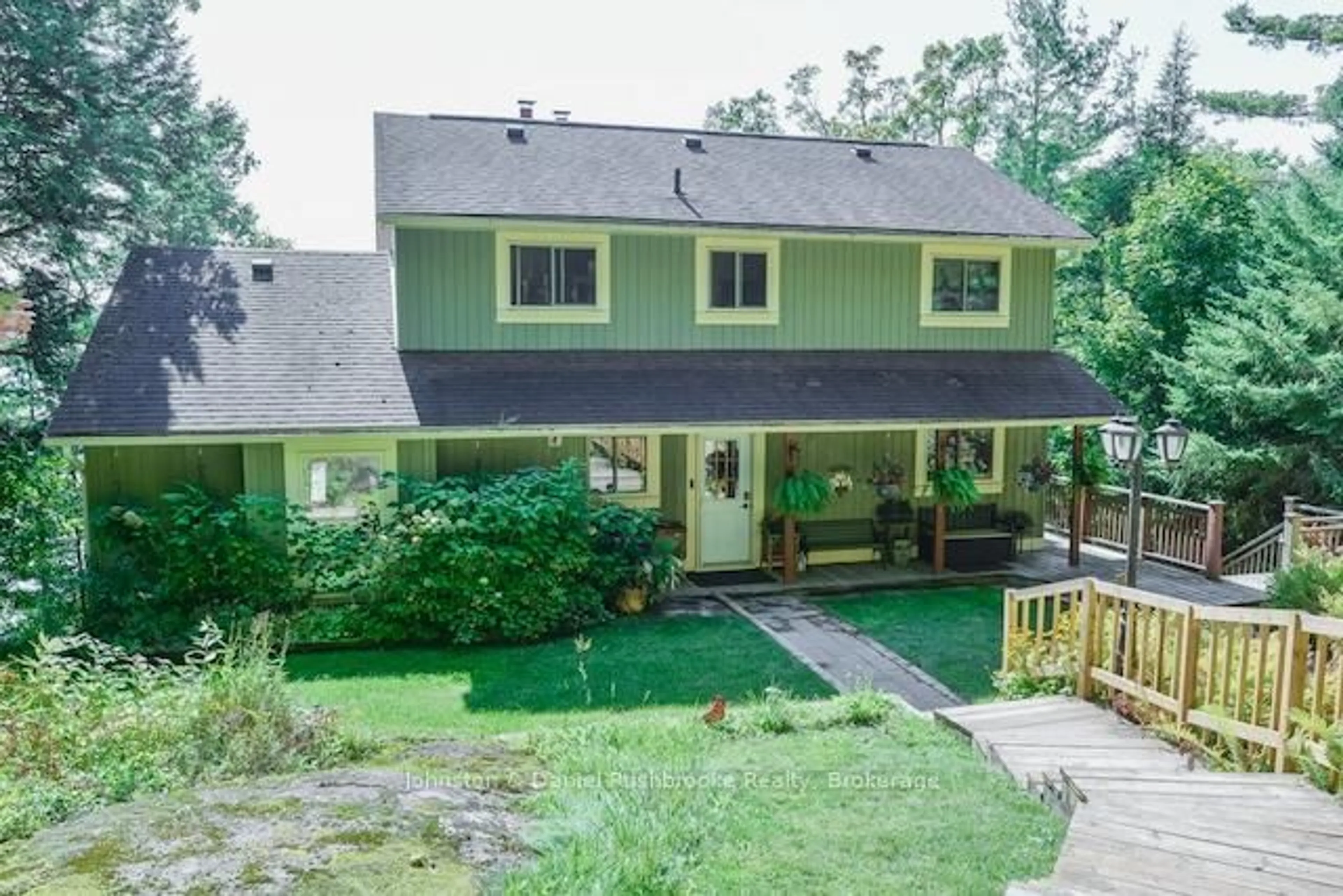A pic from outside/outdoor area/front of a property/back of a property/a pic from drone, unknown for 1030 Marquis Lane, Muskoka Lakes Ontario P0B 1J0