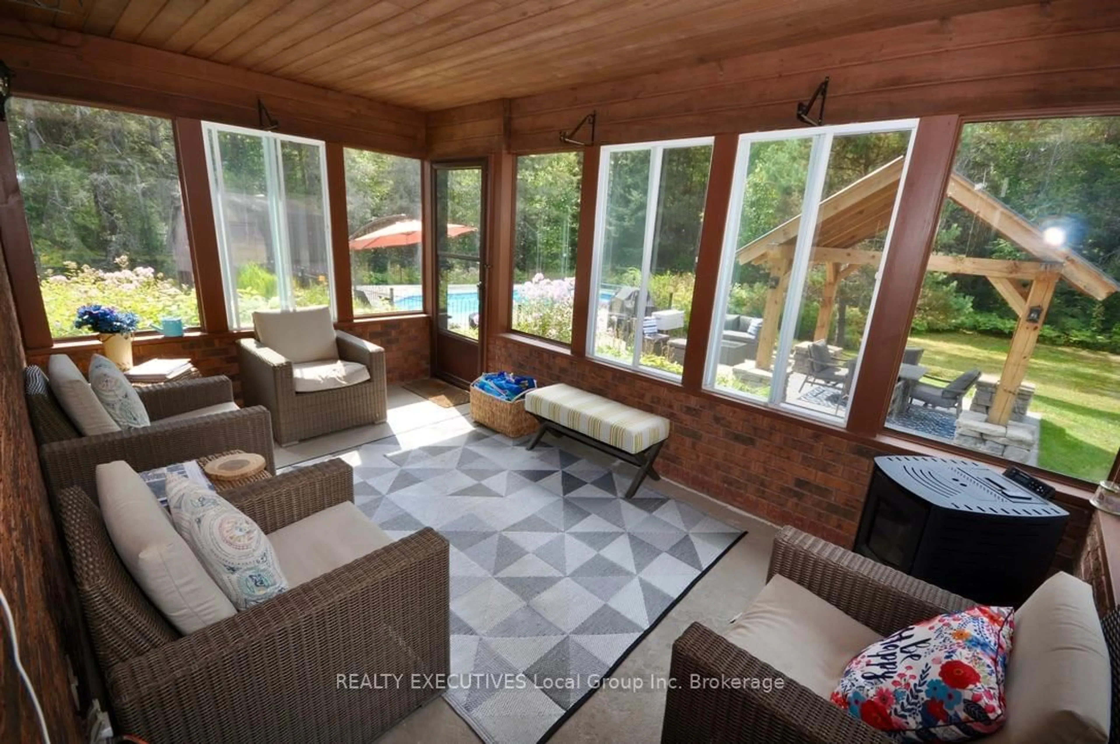Patio, unknown for 1 Springdale Dr, North Bay Ontario P1B 8G2