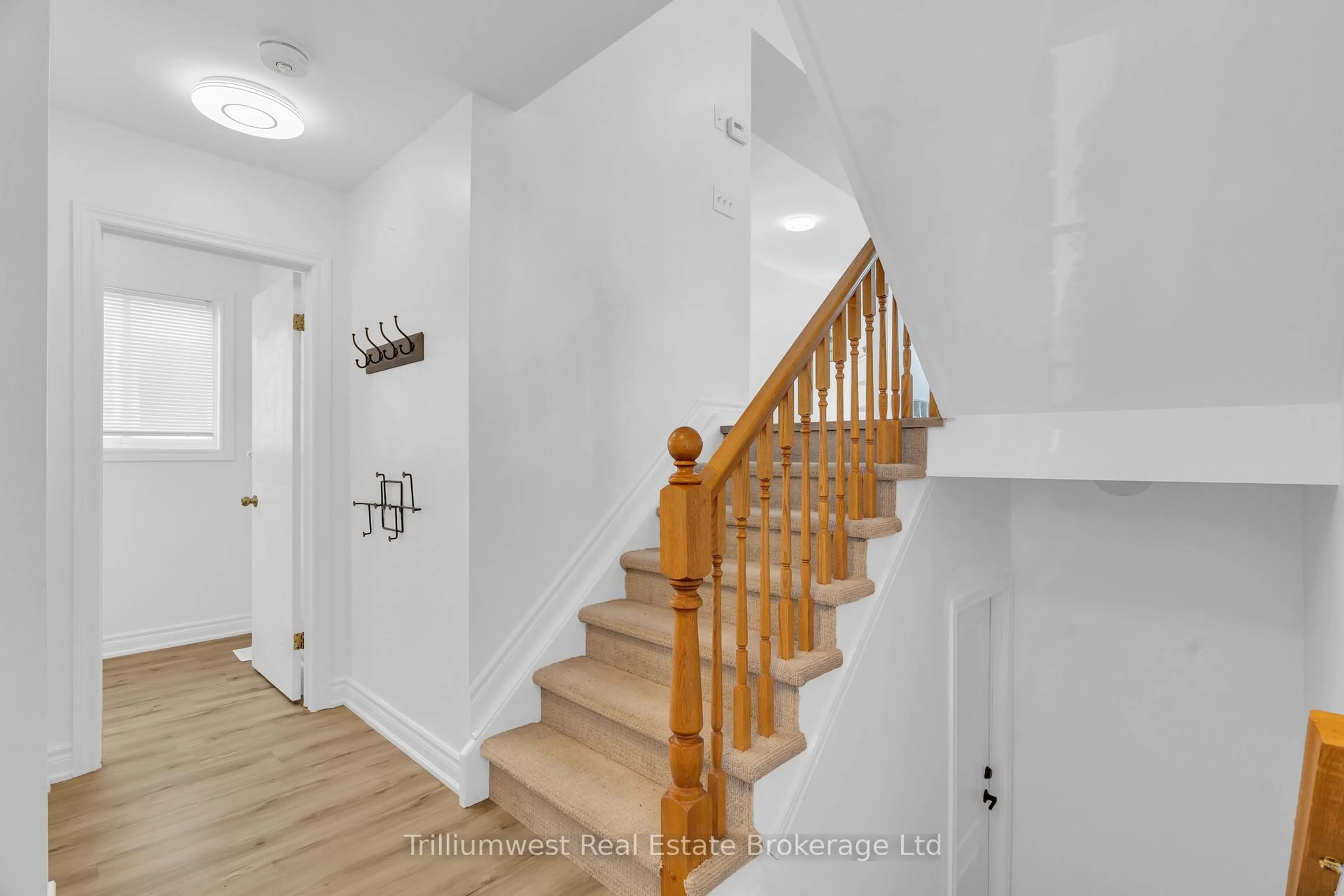 Unknown for 12 McCurdy Rd, Guelph Ontario N1G 4Y6