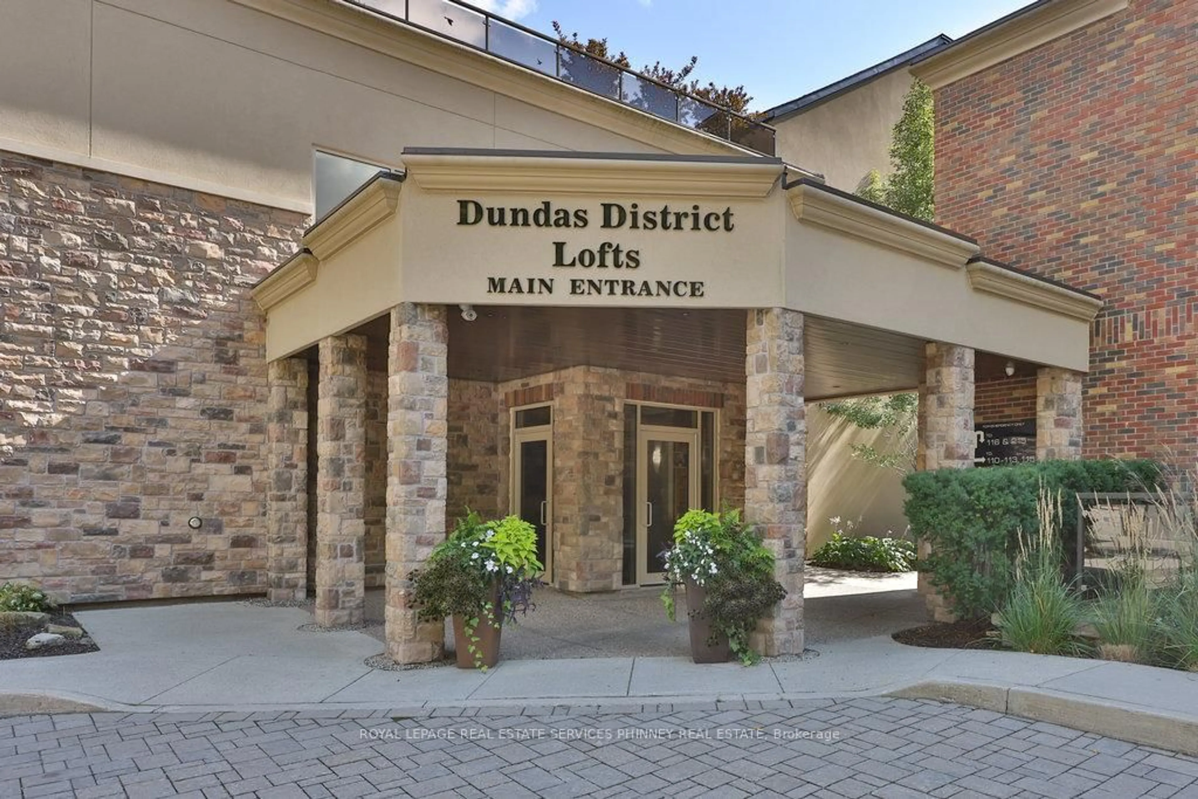 Lobby for 397 King St #204, Hamilton Ontario L9H 1W9