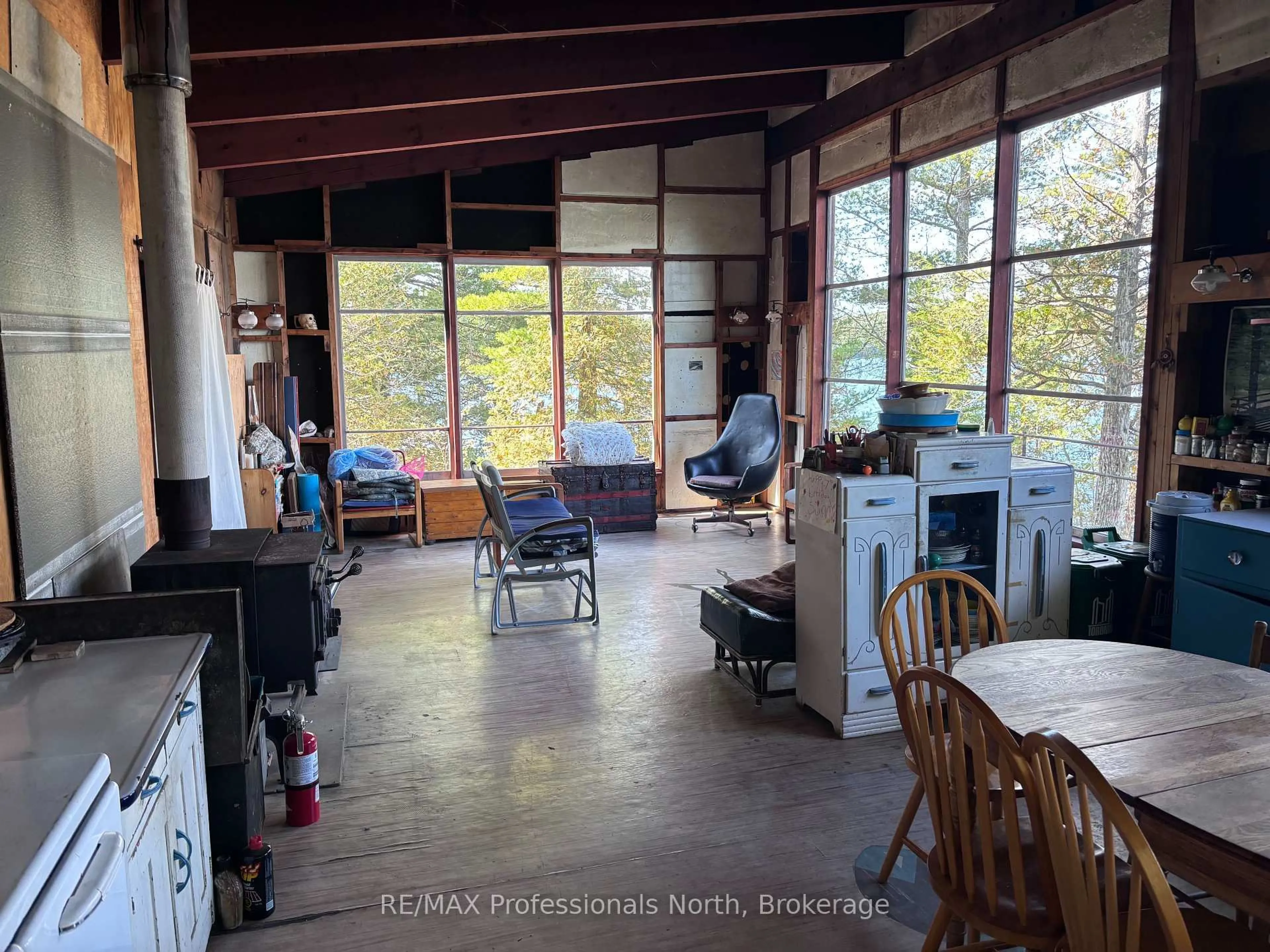 Open concept kitchen, unknown for 10191 Farquhar South Shore, Dysart et al Ontario K0M 1S0