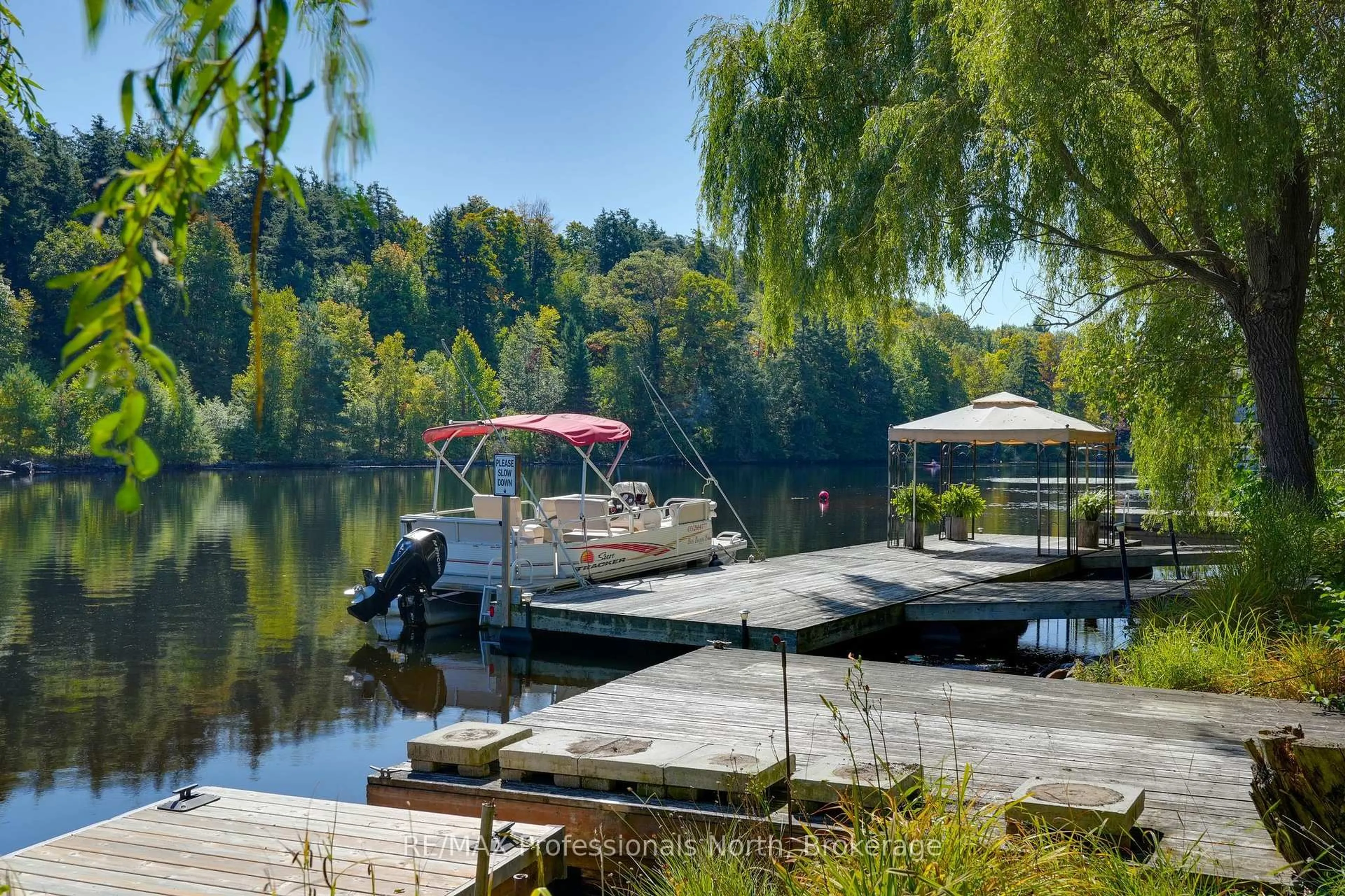 Patio, water/lake/river/ocean view for 35 Church St, Huntsville Ontario P1H 1G8