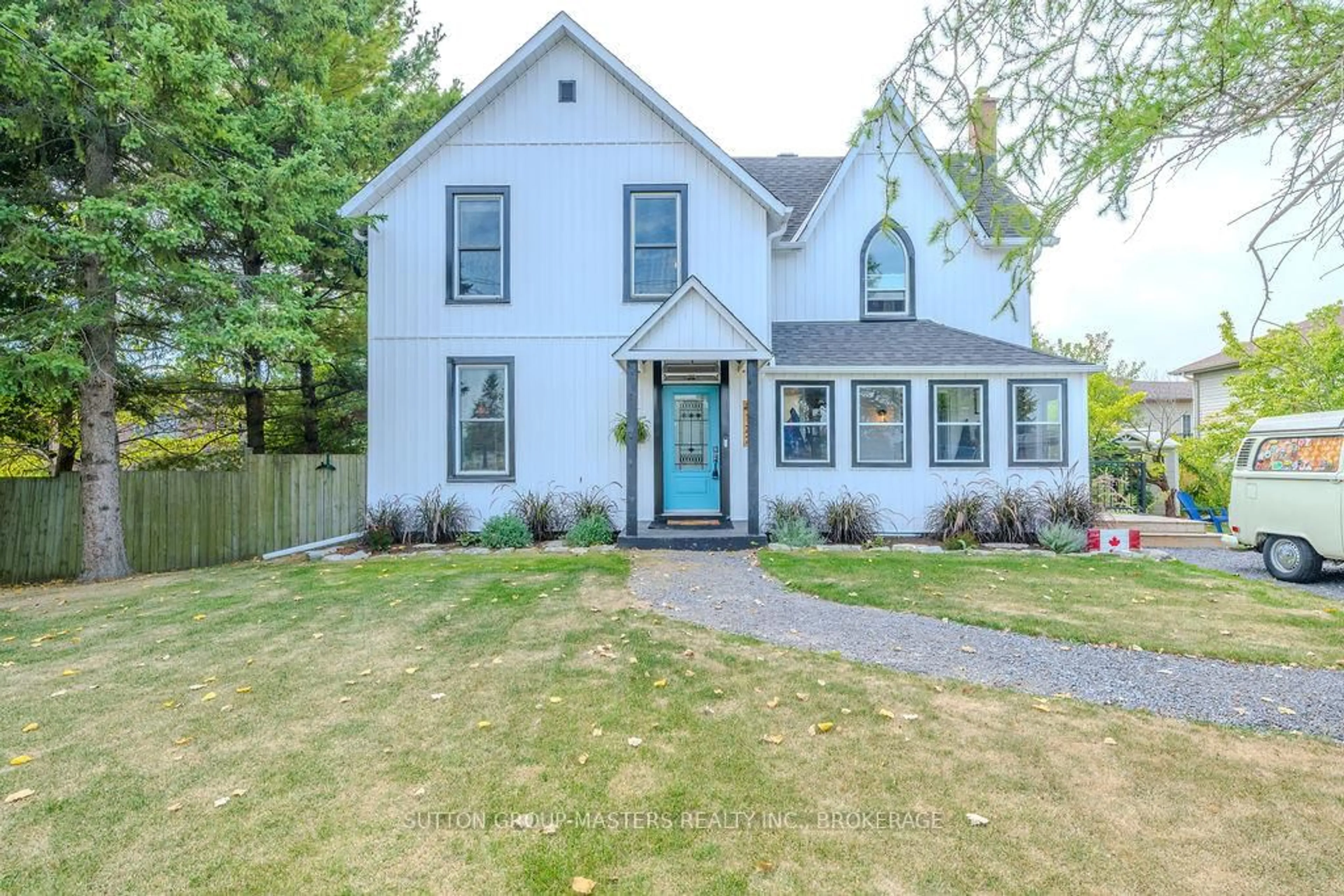 Home with vinyl exterior material, street for 1177 Woodbine Rd, Kingston Ontario K7P 2X6