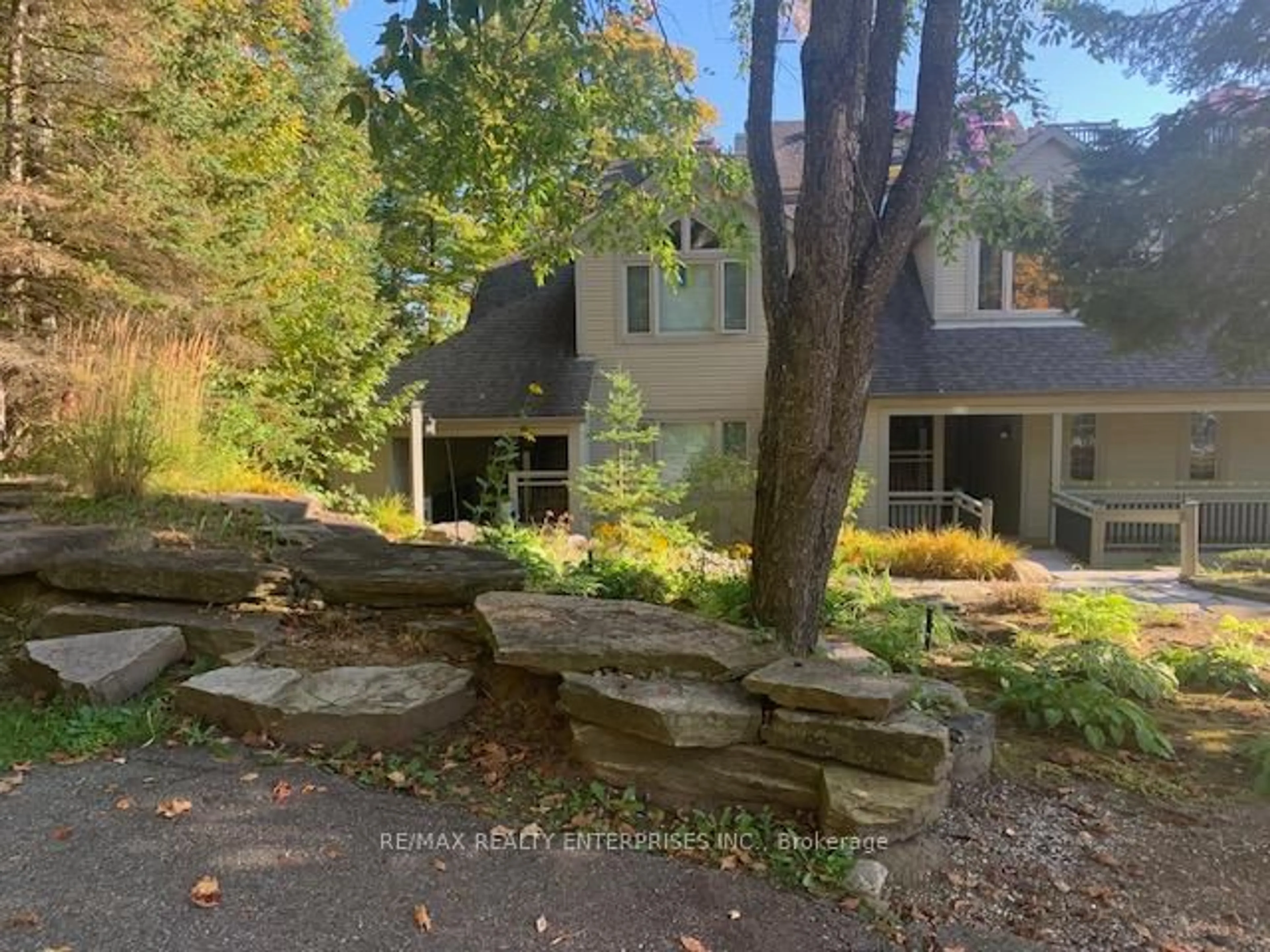 Unknown for 4031 Grandview Forest Hill Dr #11, Huntsville Ontario P1H 2J5