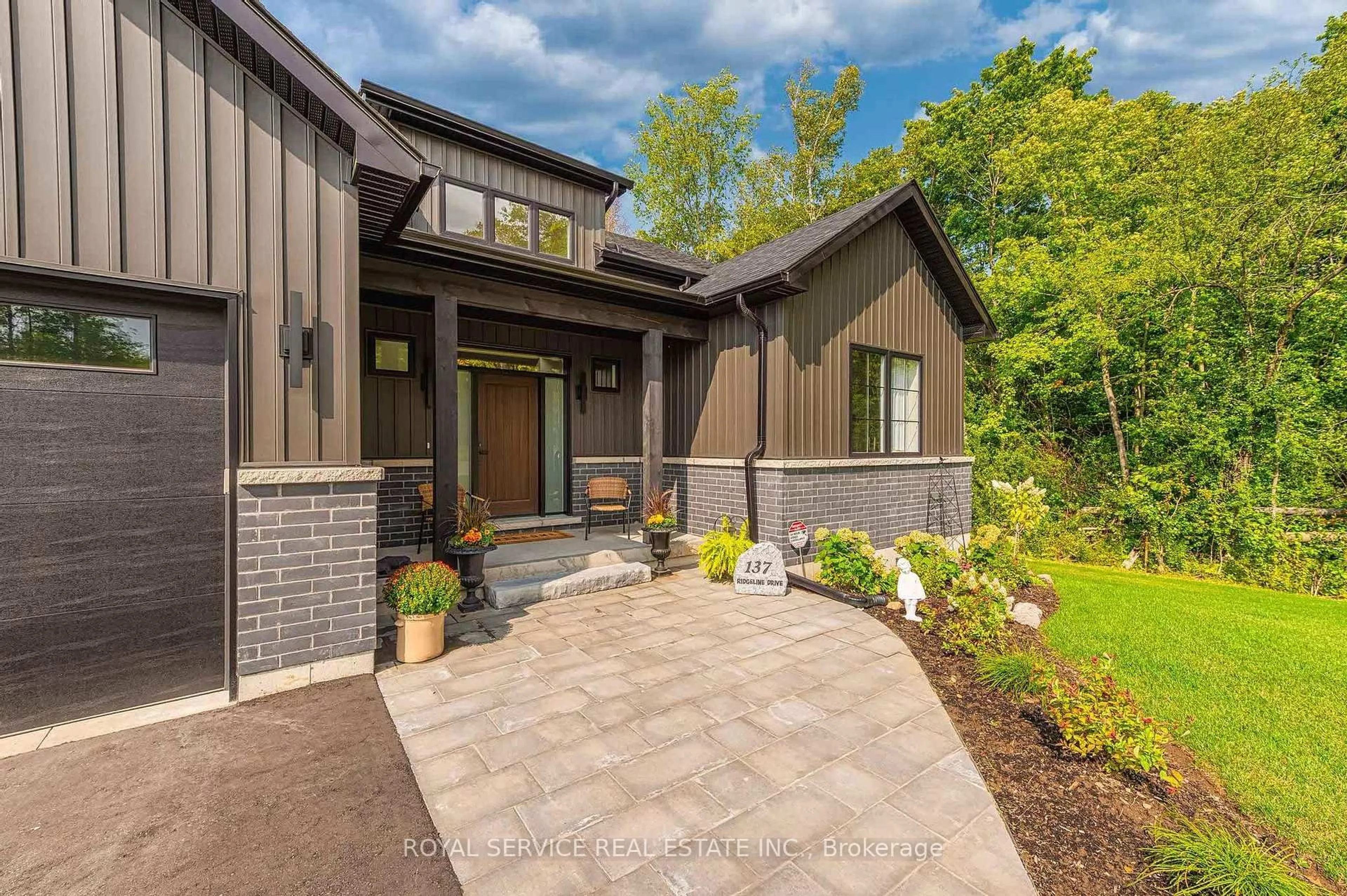 Home with brick exterior material, unknown for 137 Ridgeline Dr, Alnwick/Haldimand Ontario K0K 2G0