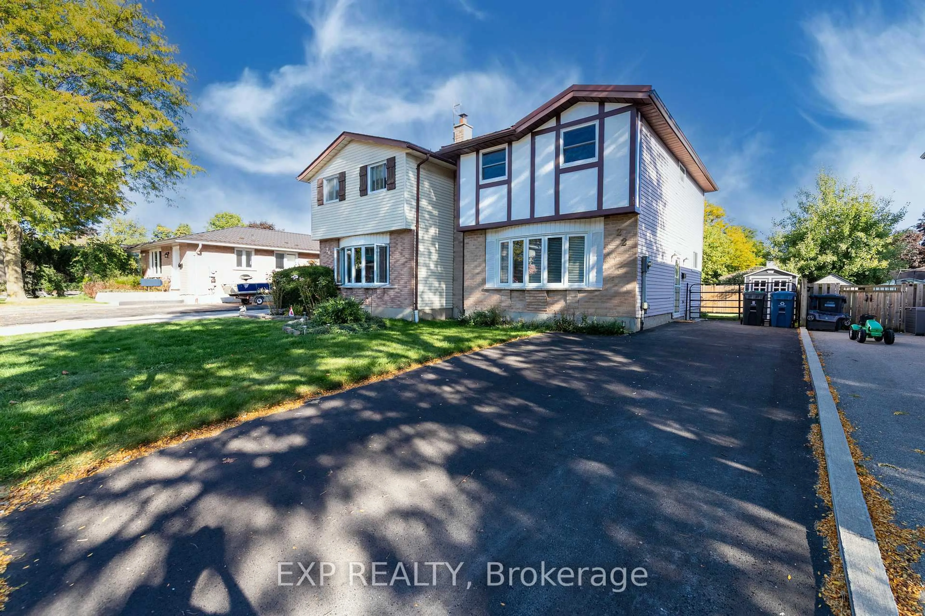 A pic from outside/outdoor area/front of a property/back of a property/a pic from drone, street for 22 Upton Cres, Guelph Ontario N1E 6P3