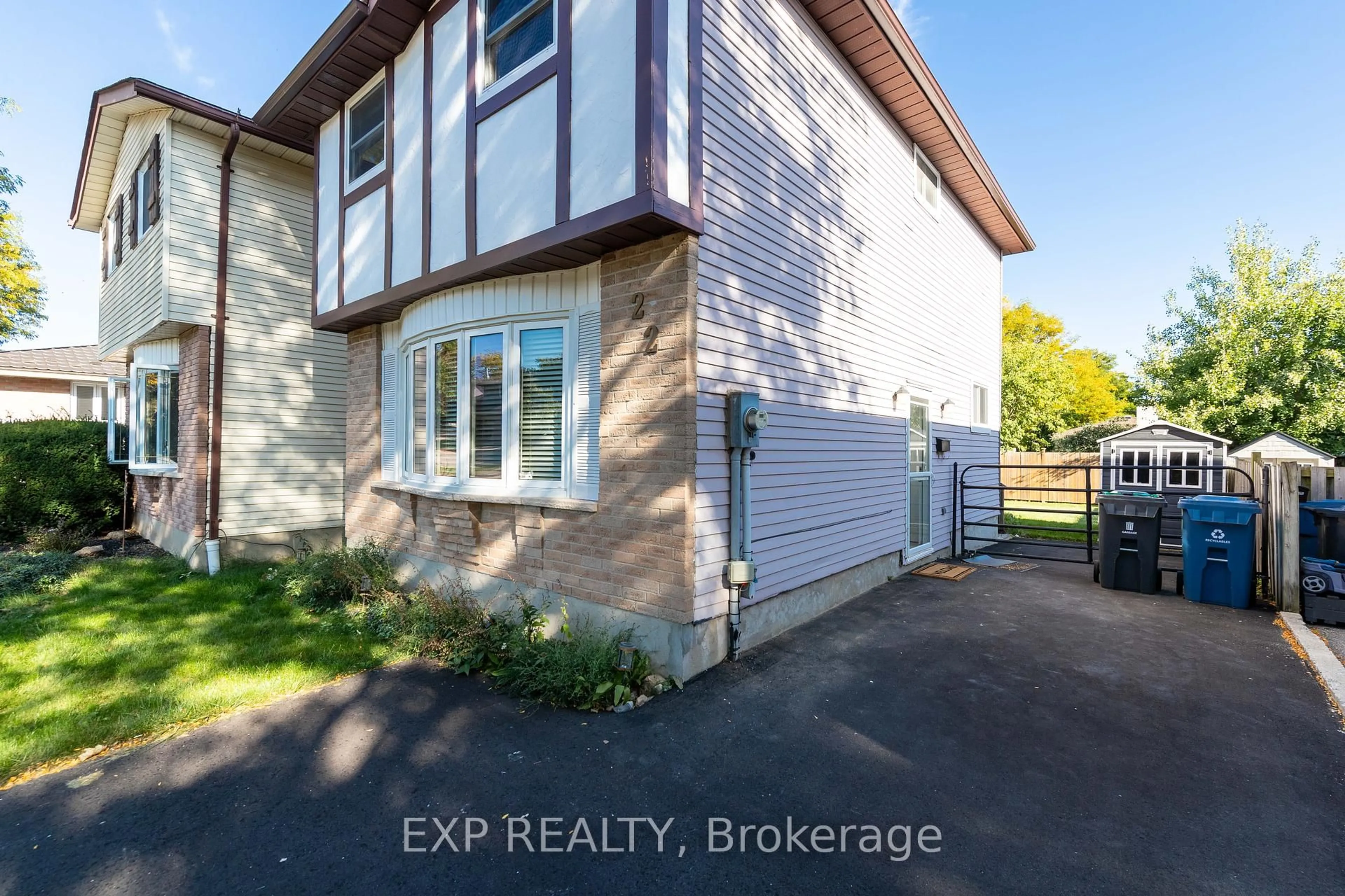 A pic from outside/outdoor area/front of a property/back of a property/a pic from drone, street for 22 Upton Cres, Guelph Ontario N1E 6P3
